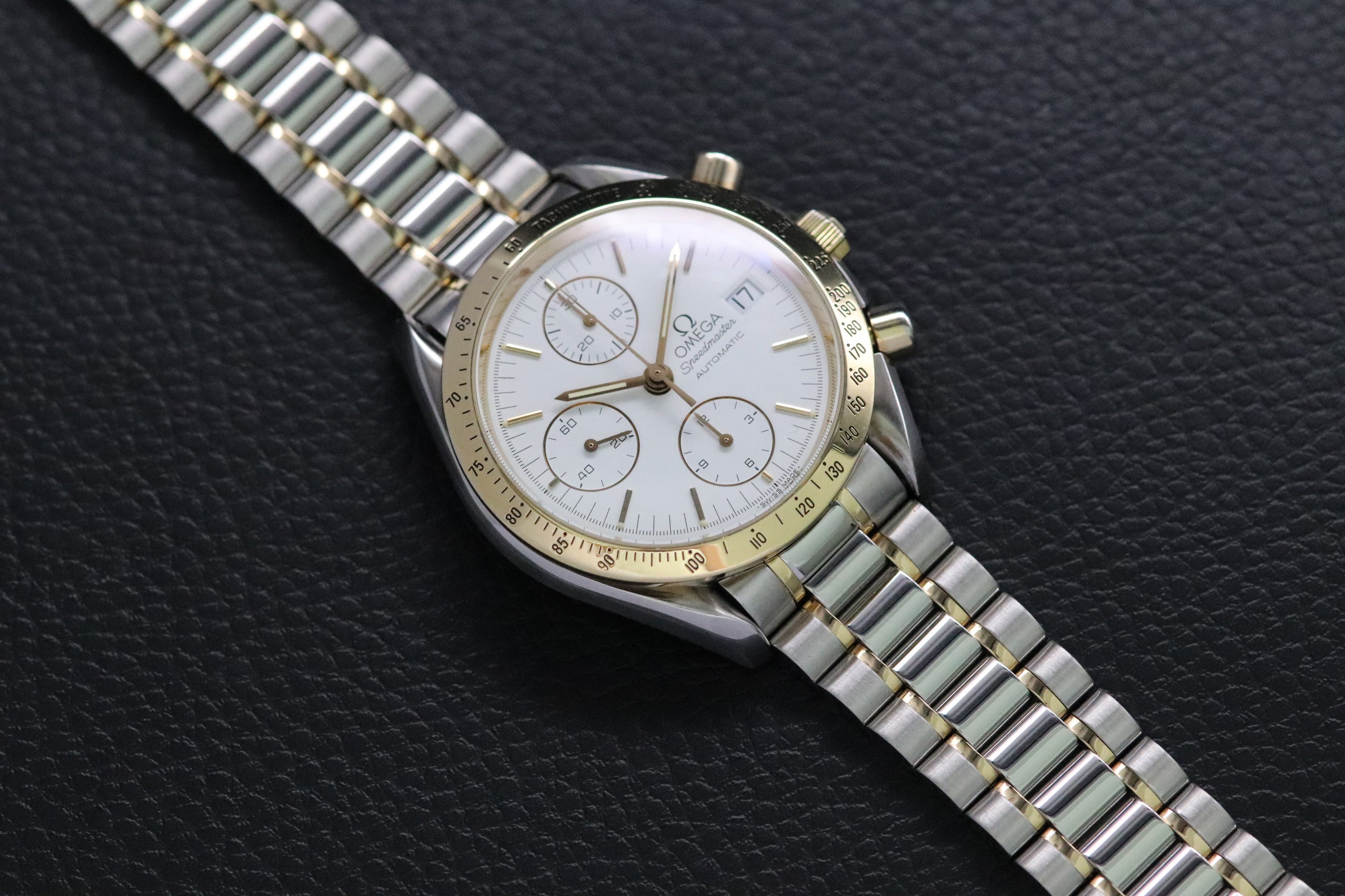 Omega Speedmaster Date 3311.20 Steel/Gold 1993