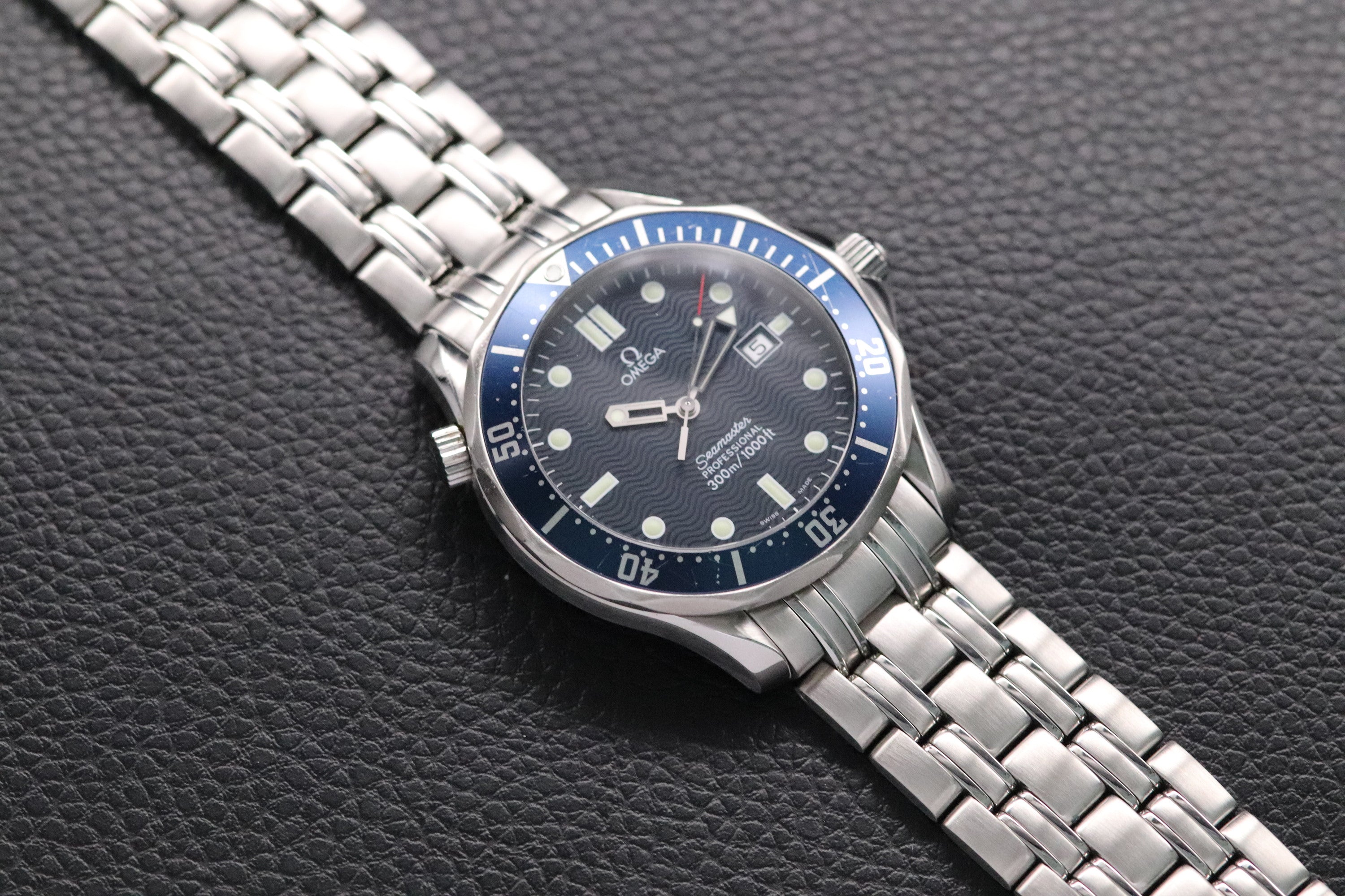 Omega Seamaster James Bond 2541.80 Blue 1998