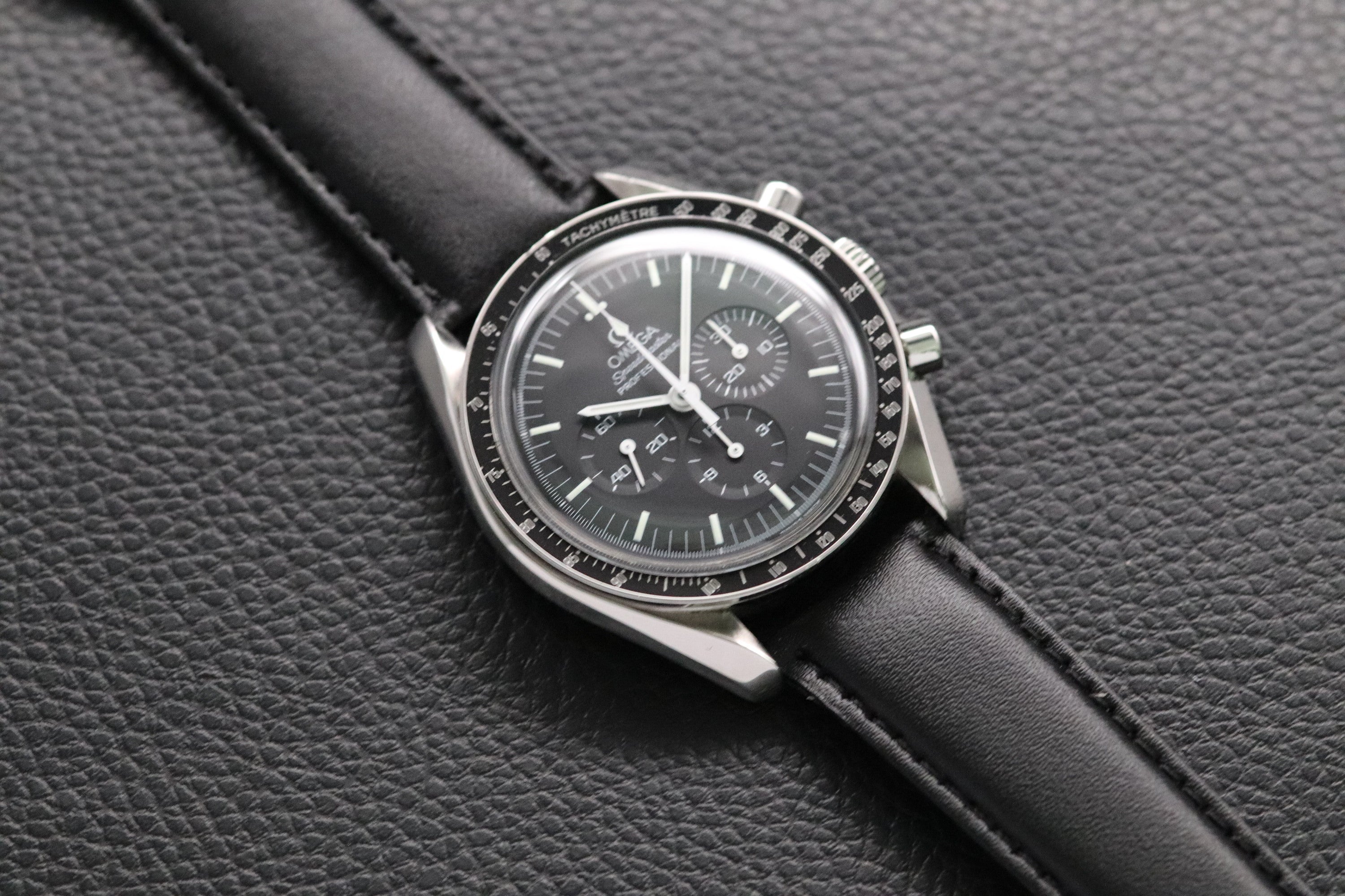 Omega Speedmaster Moonwatch 3570.50 Black Dial 2005