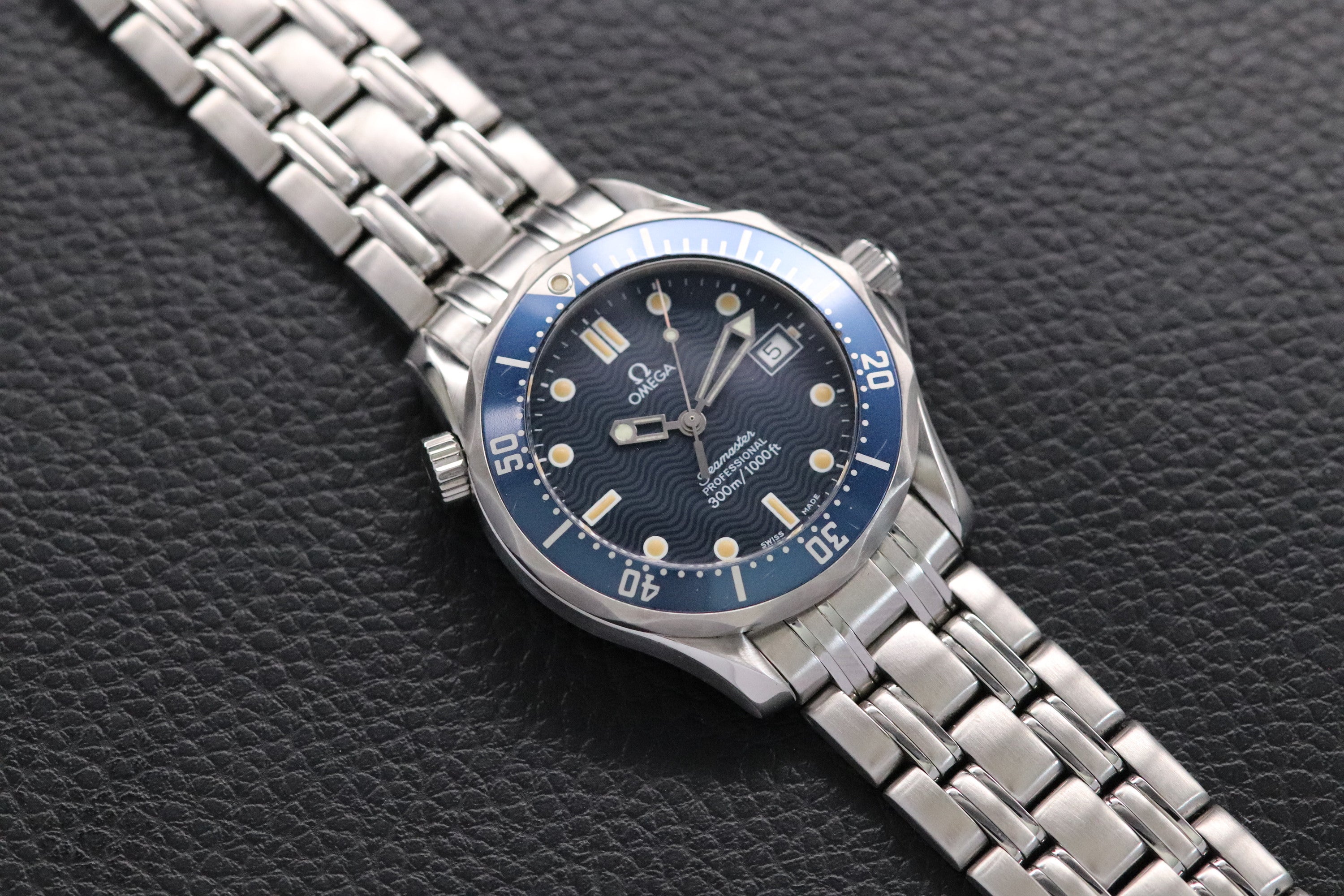 Omega Seamaster James Bond 2531.80 Blue 1995