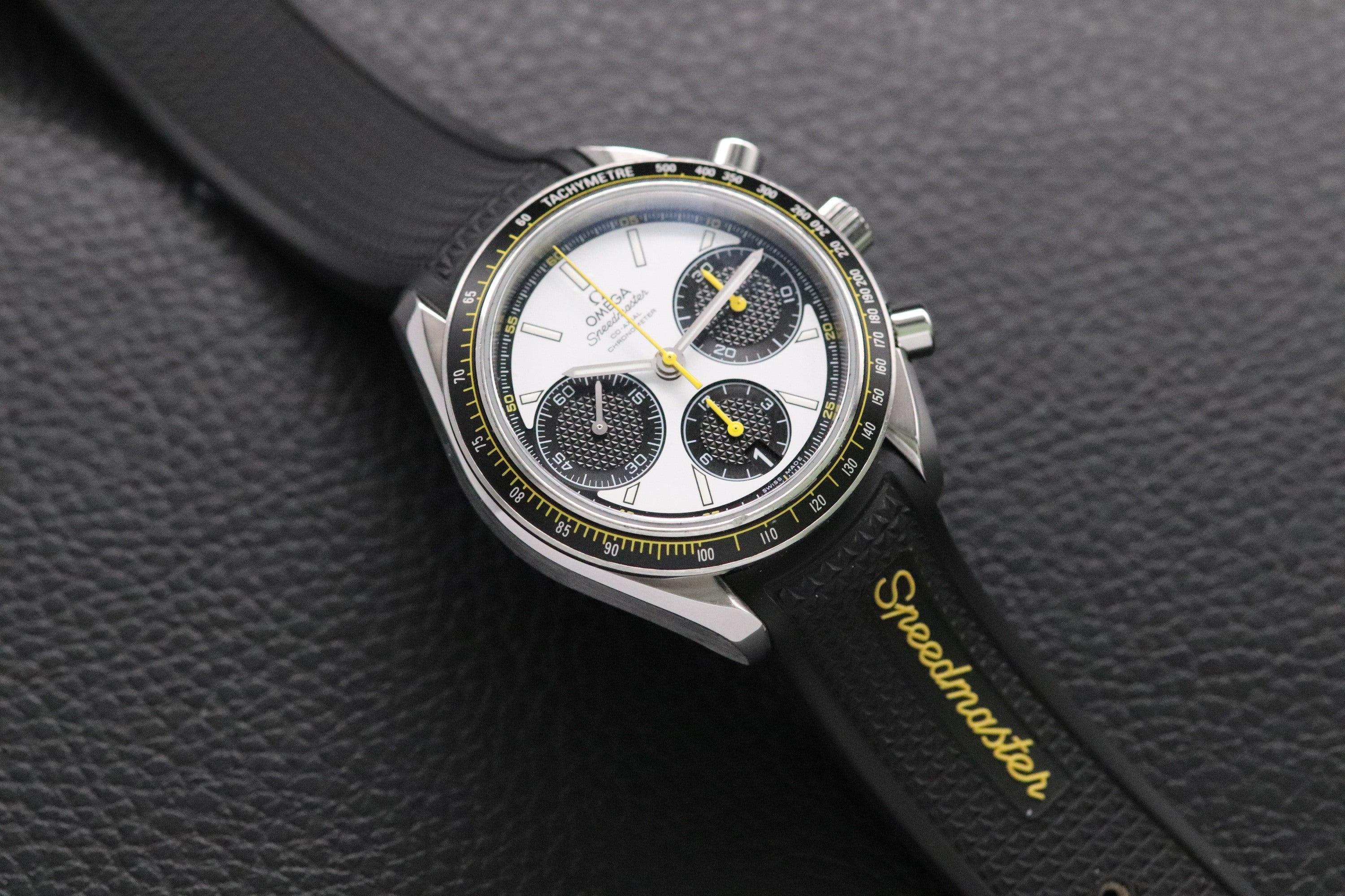 Omega Speedmaster Racing 326.32.40.50.04.001 Fullset 2021 Box+Papers