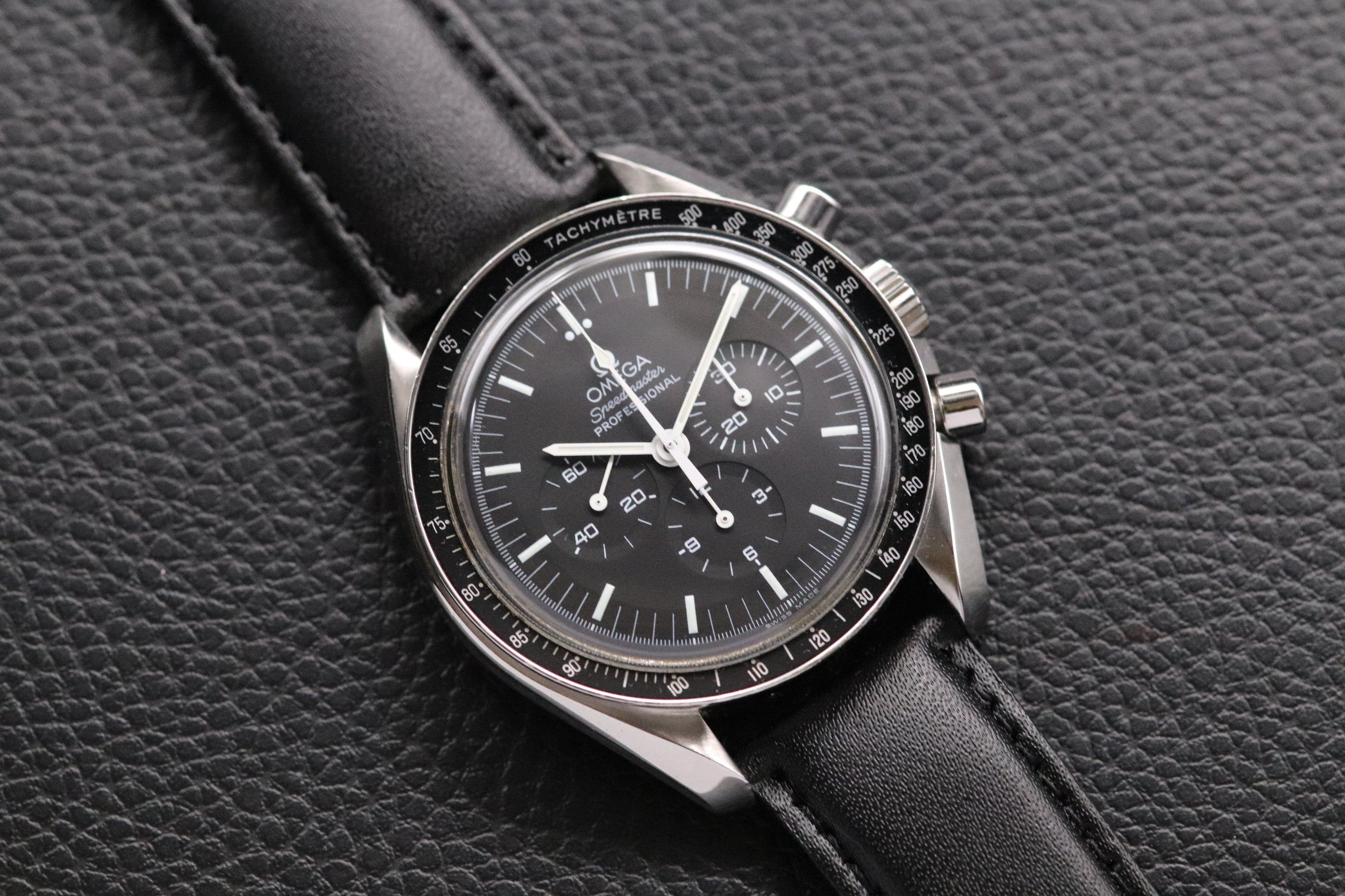 Omega Speedmaster Moonwatch 3570.50 Black Dial 2005