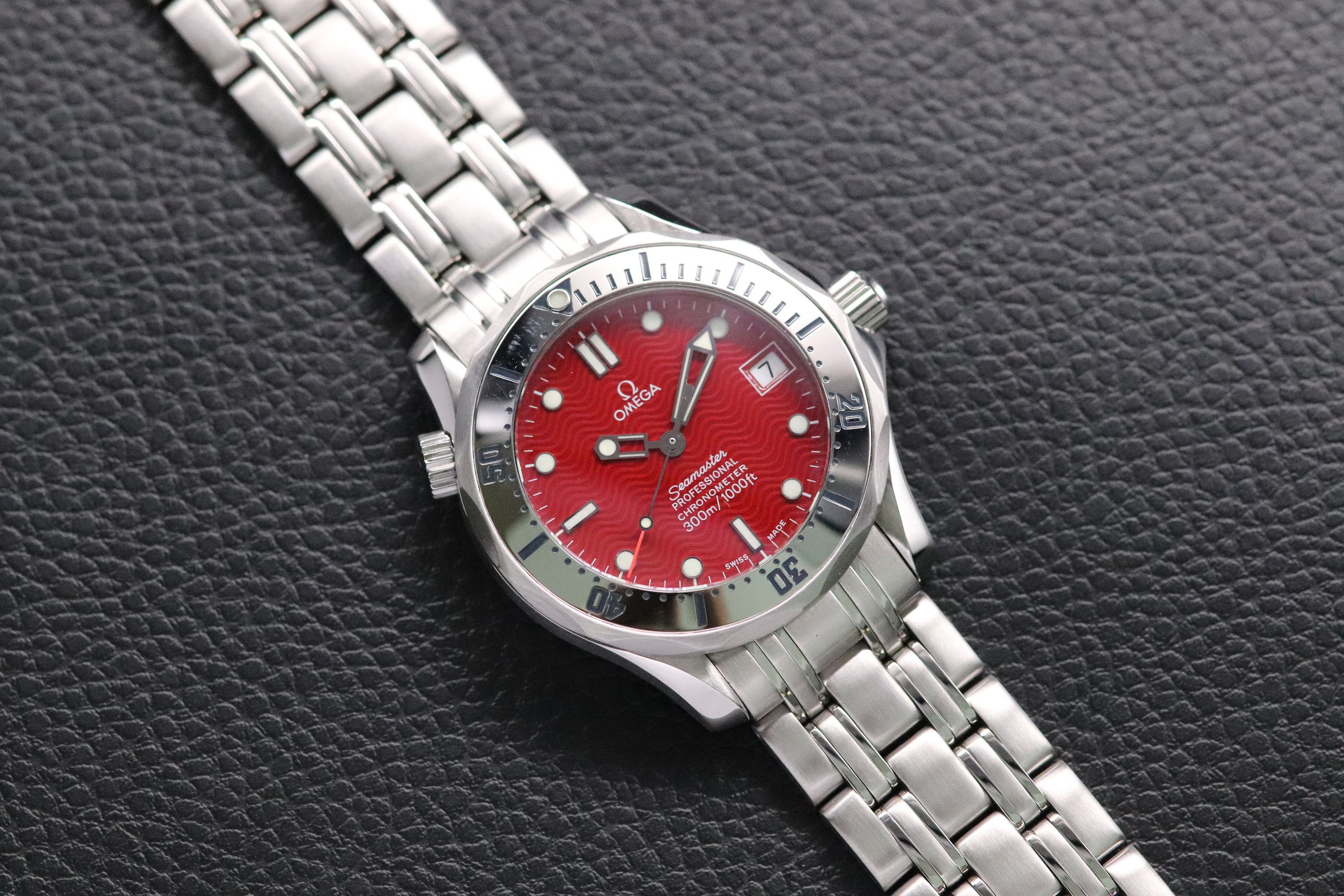 Omega Seamaster 300 2552.61 Red Dial 1999