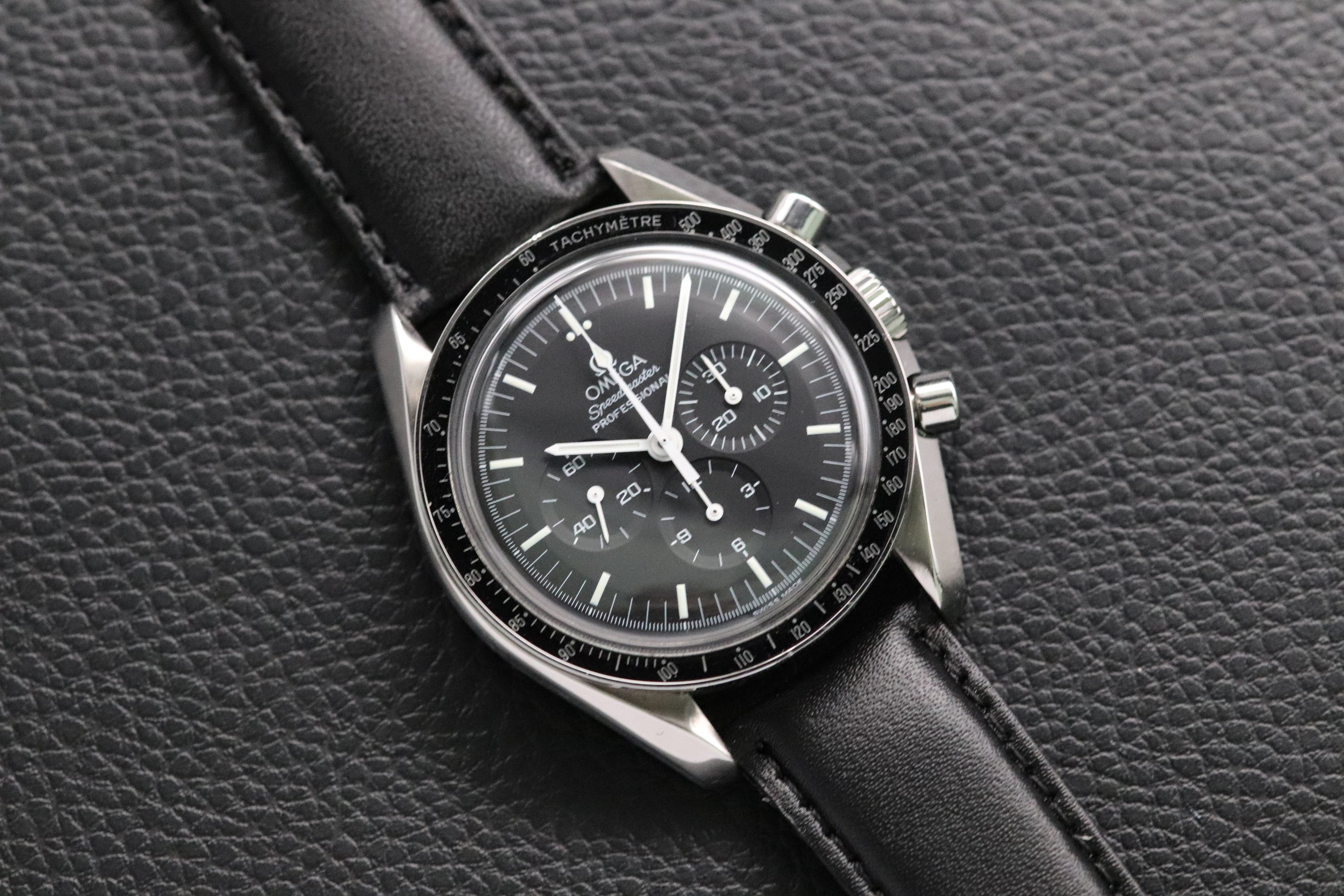 Omega Speedmaster Moonwatch 3570.50 Black Dial 2005