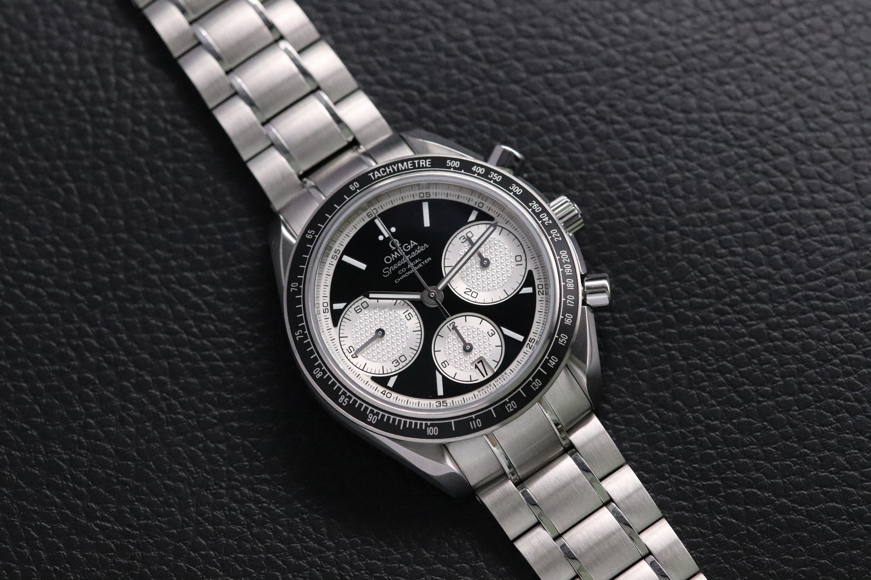 Omega Speedmaster Racing 326.30.40.50.01.002 Panda 2022 Fullset
