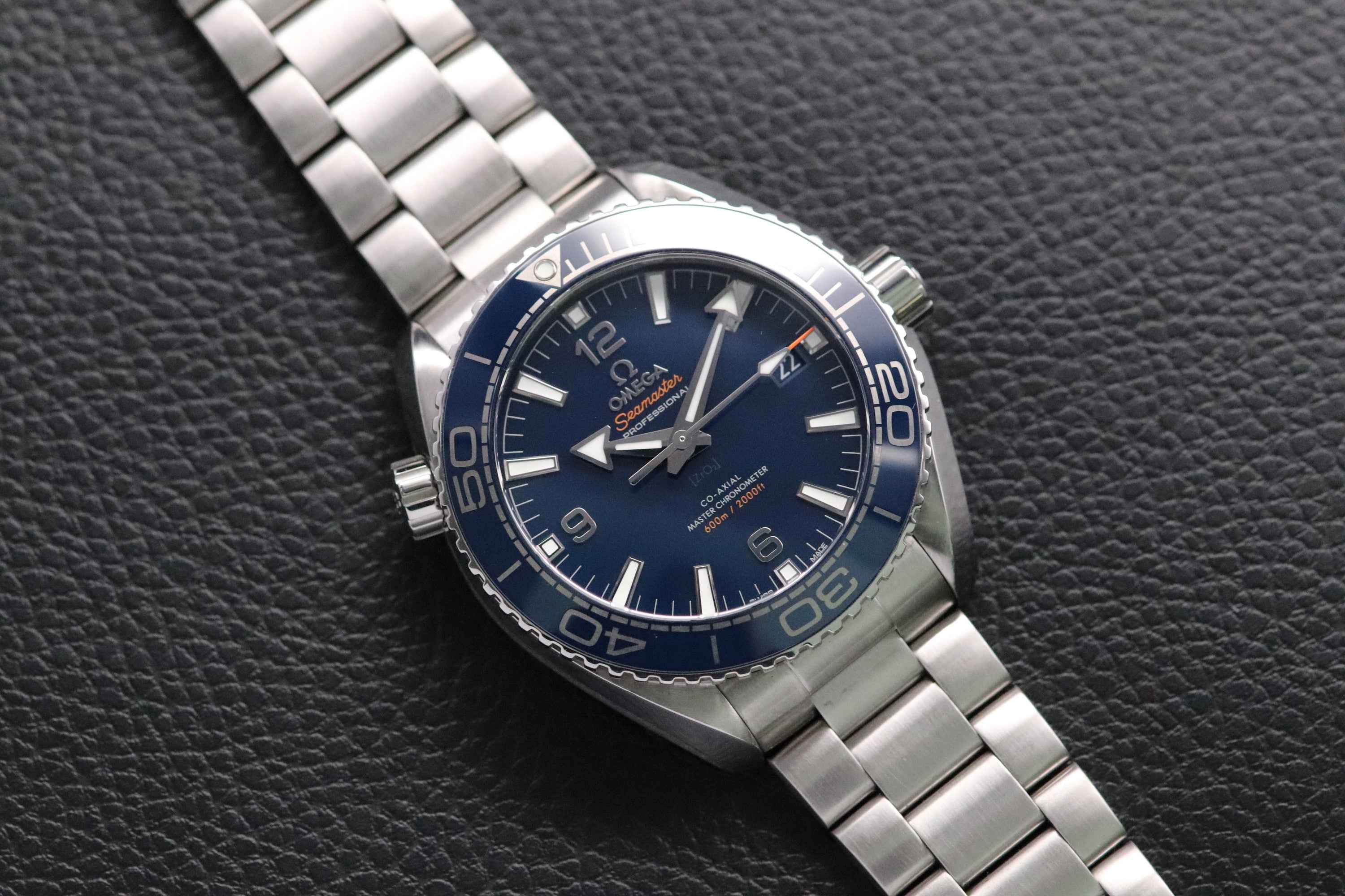 Omega Seamaster Planet Ocean 215.30.44.21.03.001 Fullset 2018 Box+Papers