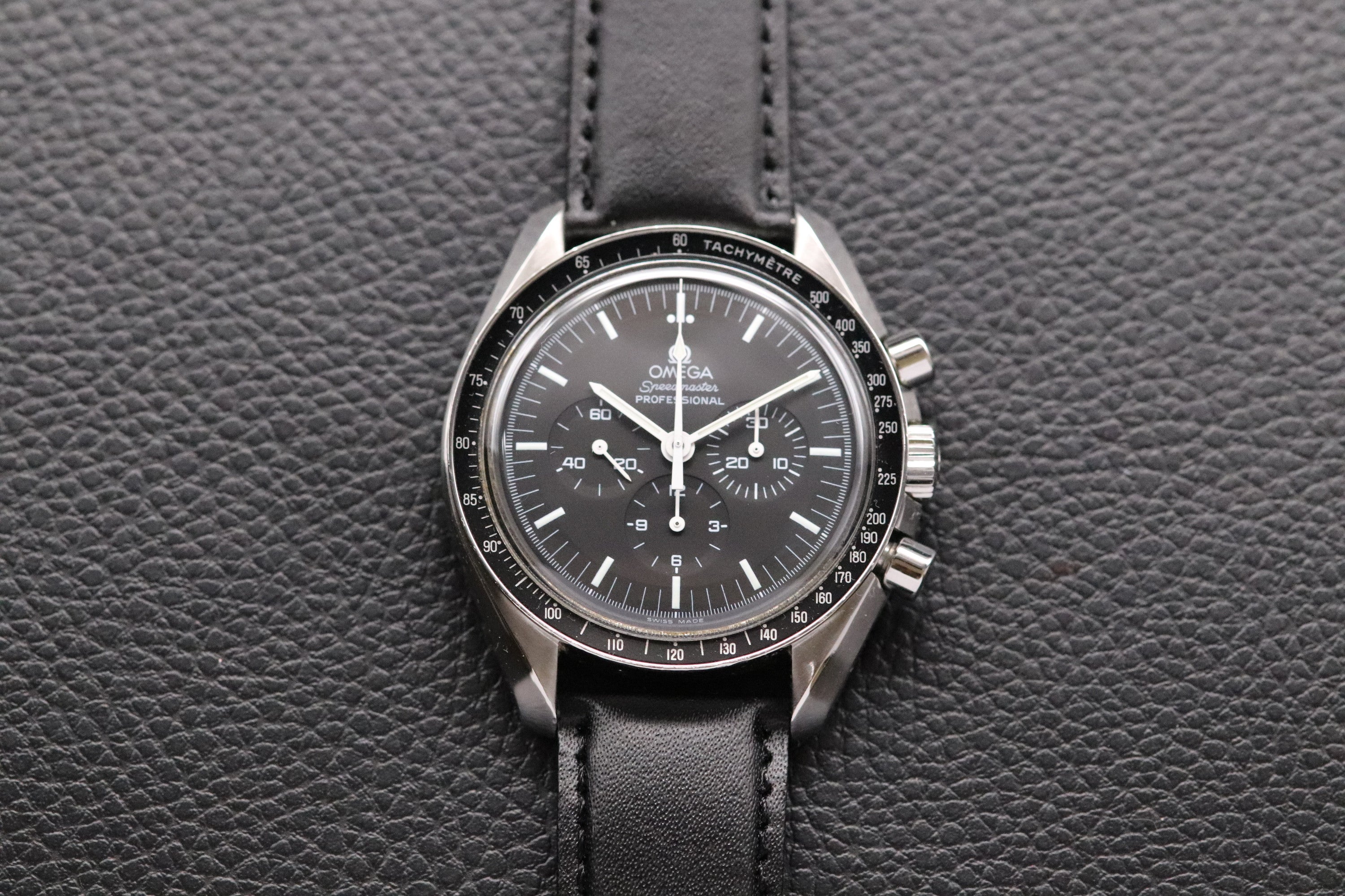 Omega Speedmaster Moonwatch 3570.50 Black Dial 2005