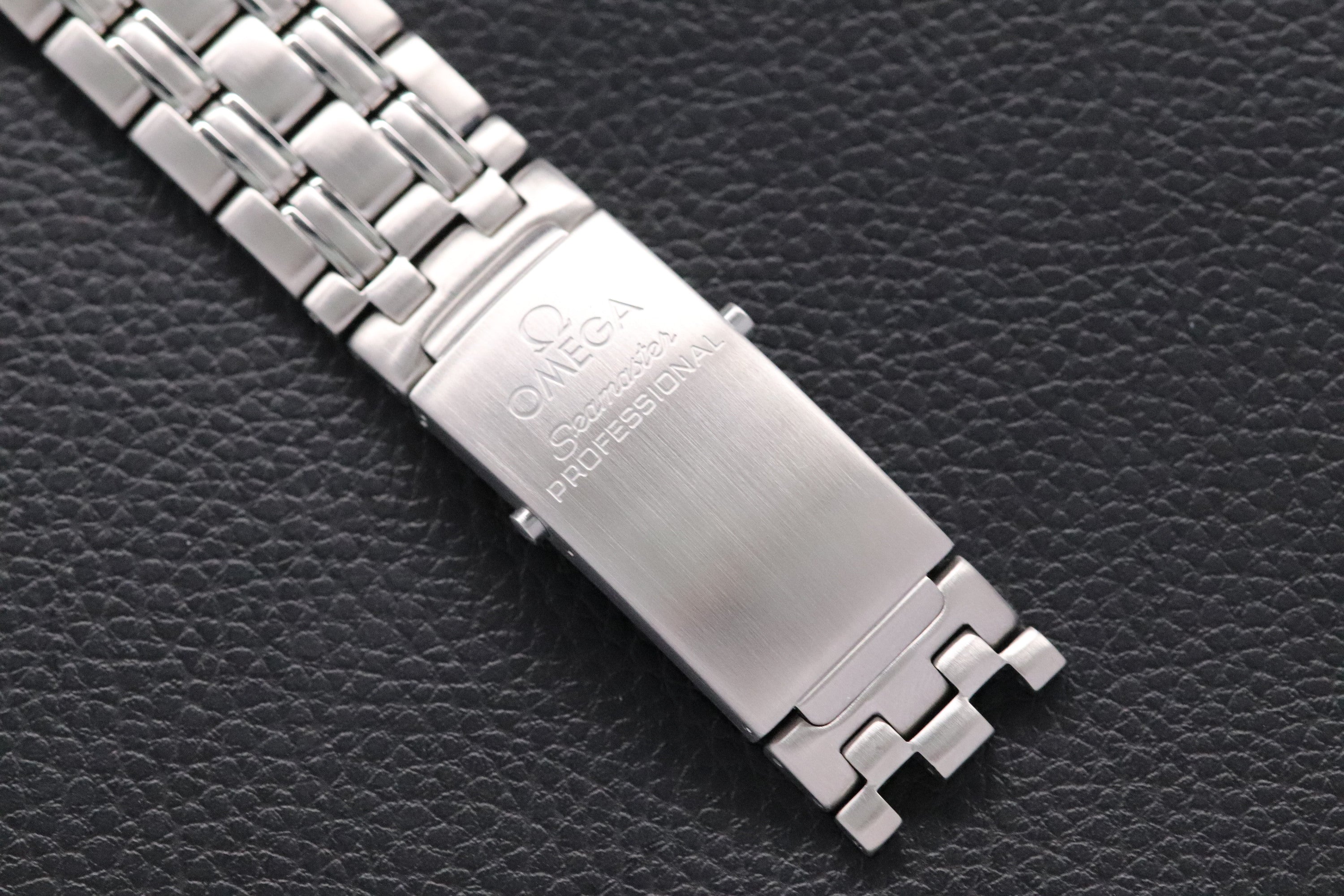 Omega Seamaster James Bond 2531.80 Blue 1999