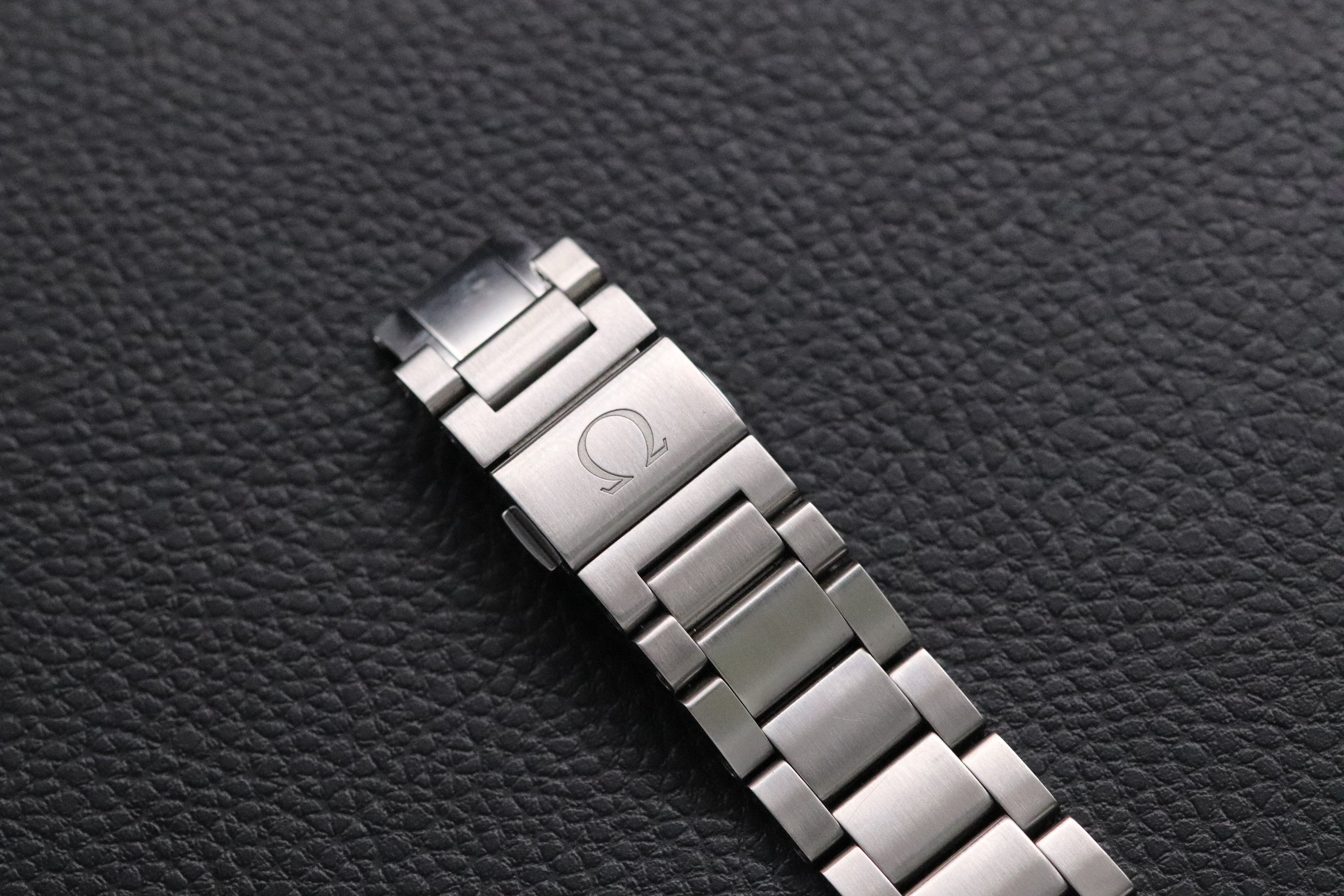 Omega Seamaster Aqua Terra 231.10.39.60.06.001 Grey Dial 2017