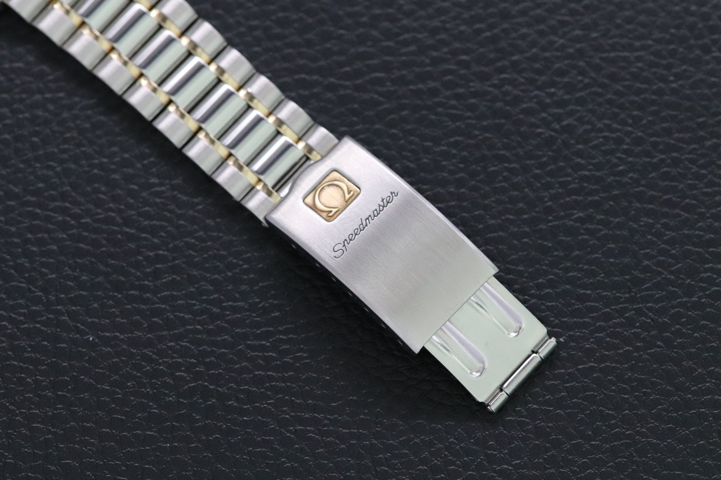 Omega Speedmaster Date 3311.20 Steel/Gold 1993
