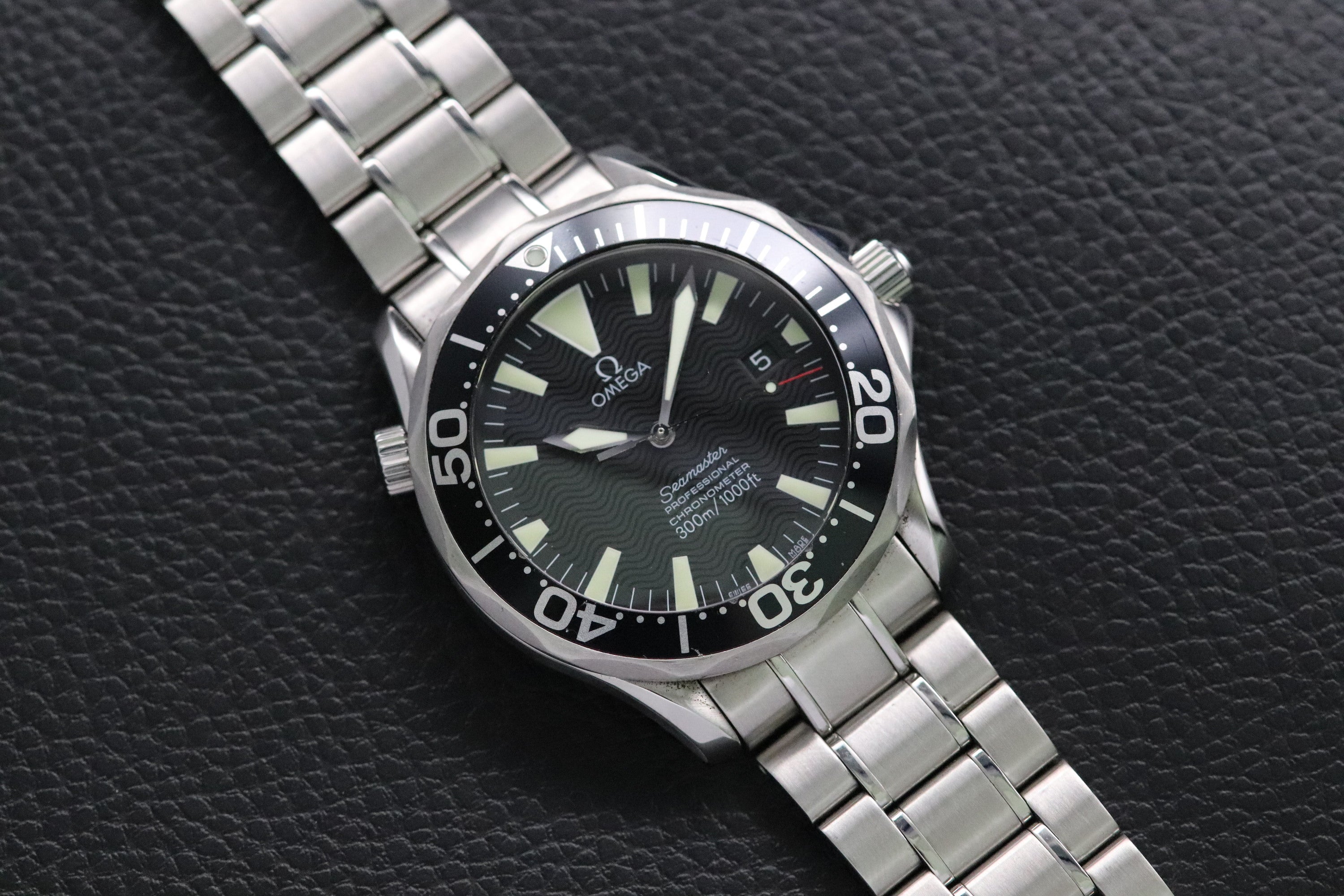 Omega Seamaster 300 2254.50 Black Dial 2007 Papers
