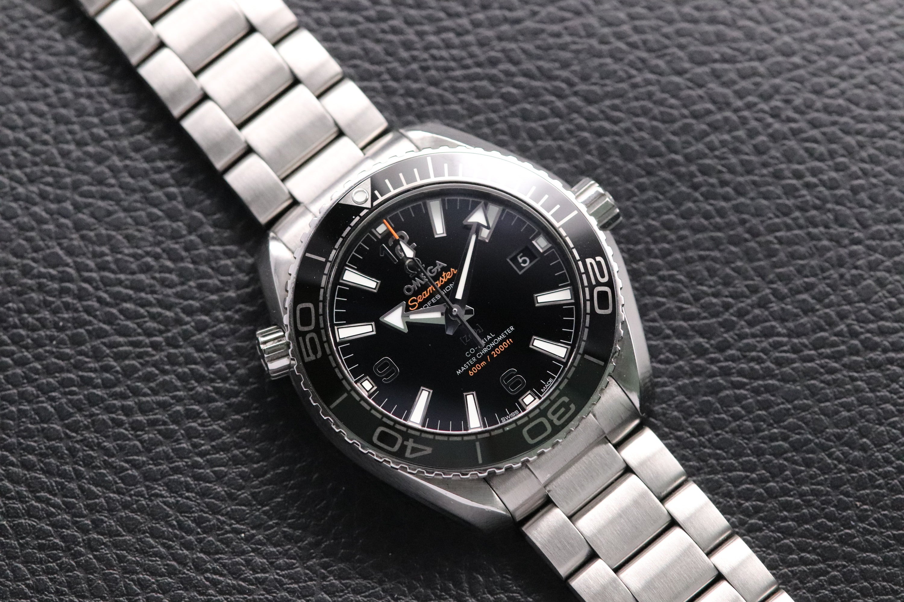 Omega Seamaster Planet Ocean 215.30.40.20.01.001 Fullset 2016 Box+Papers