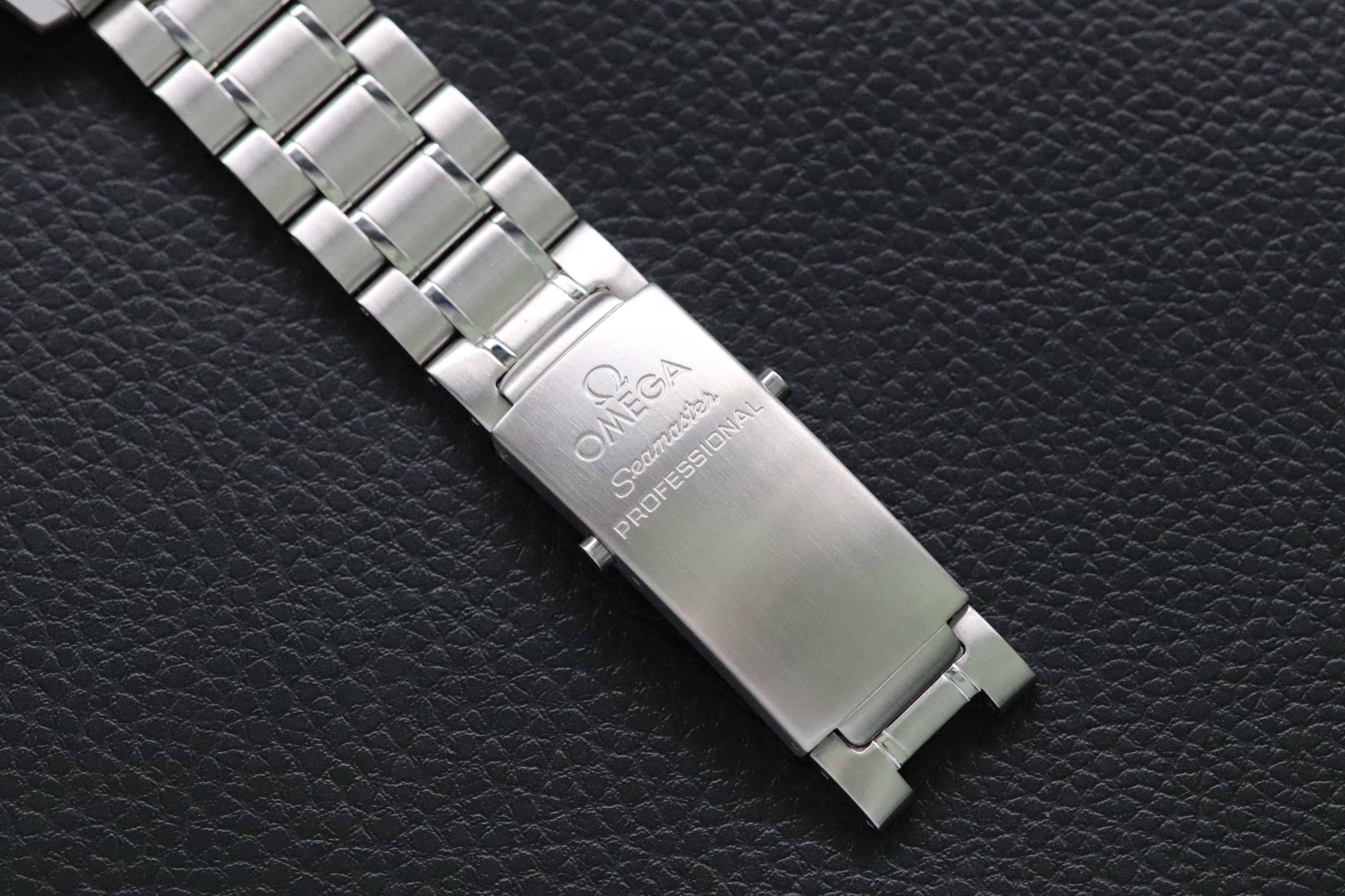 Omega Seamaster 300 2252.50 Diver Mid Size 2006