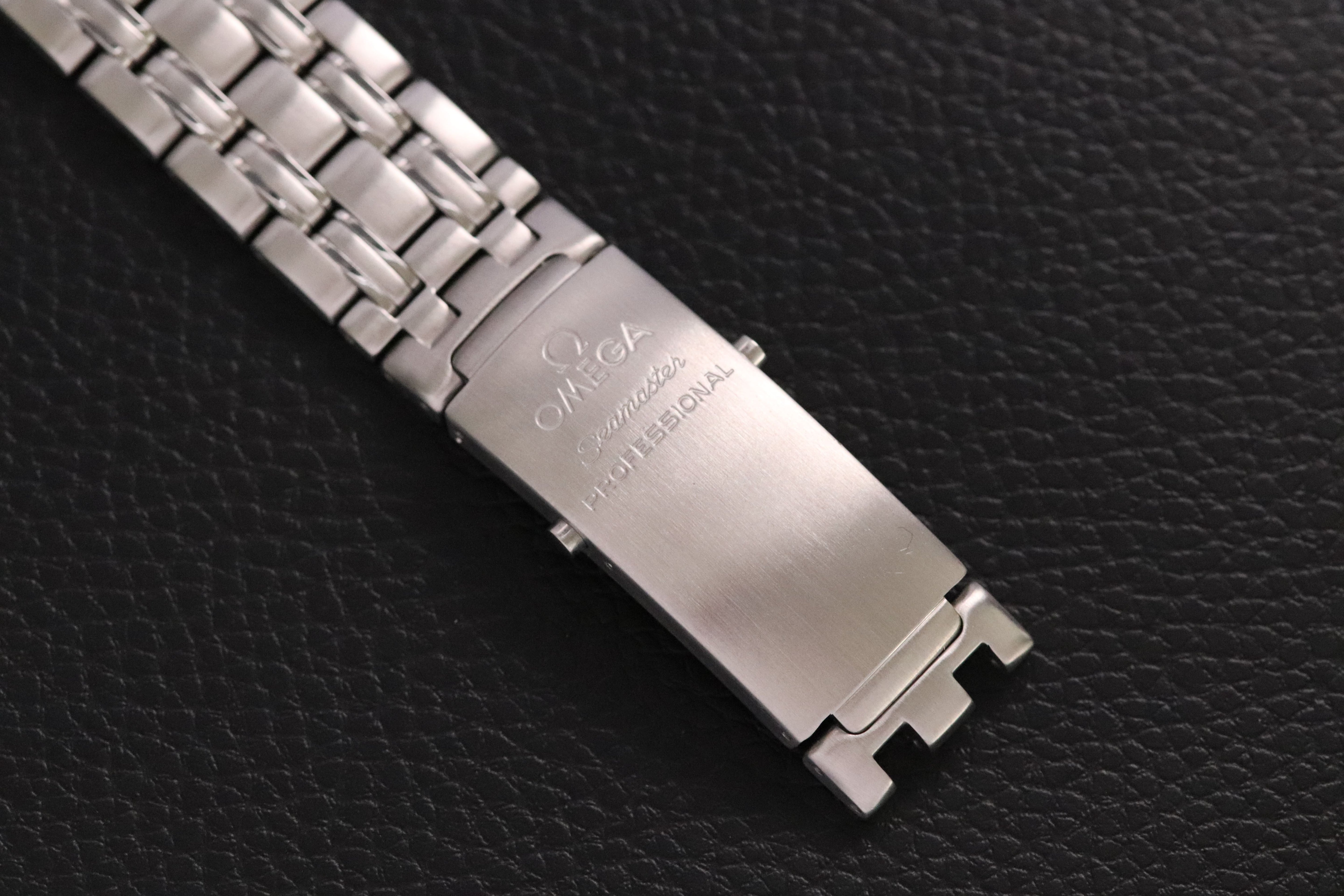 Omega Seamaster 300 2561.80 Blue Dial 1998