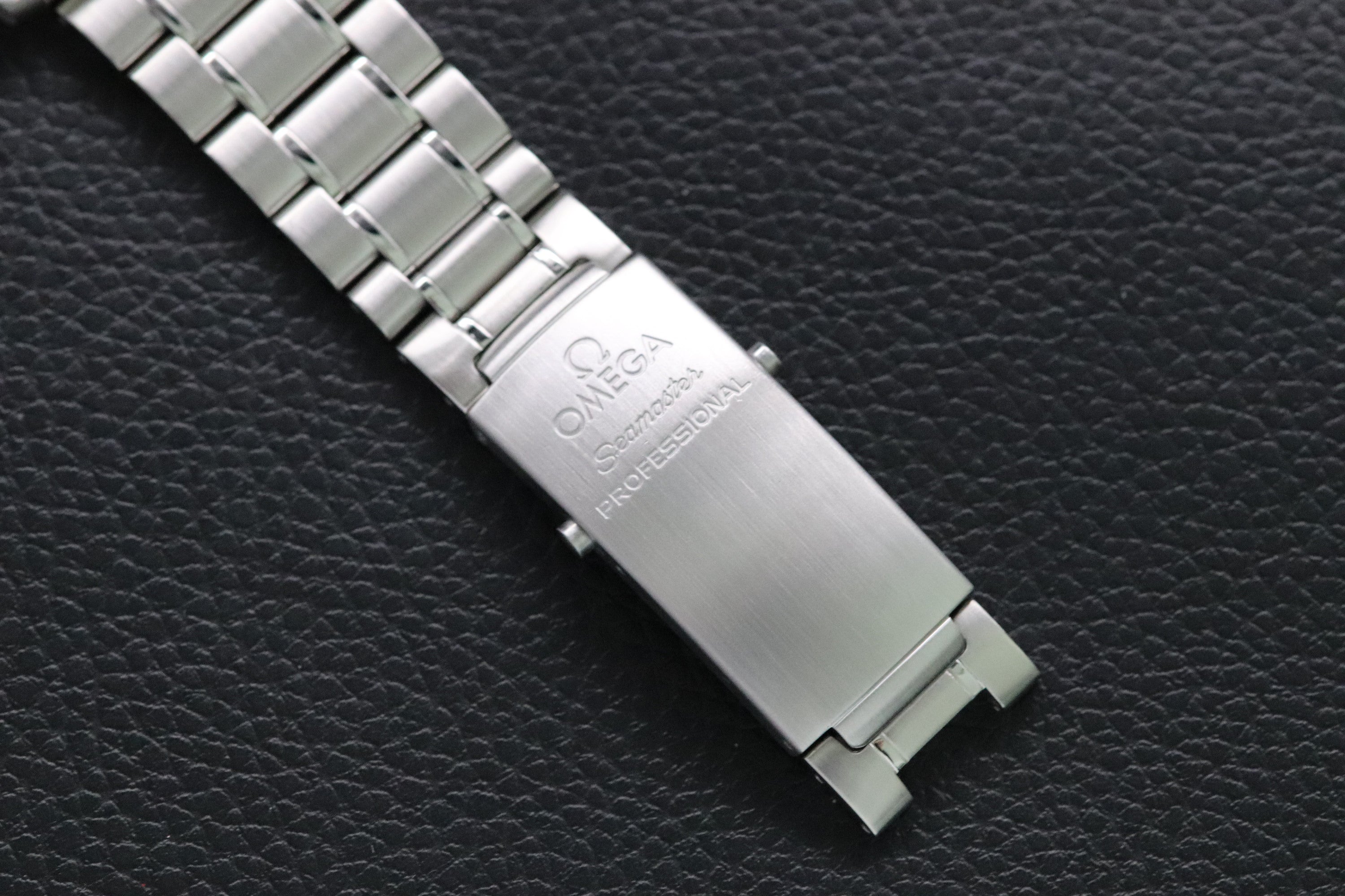 Omega Seamaster 300 2254.50 Black Dial 2007