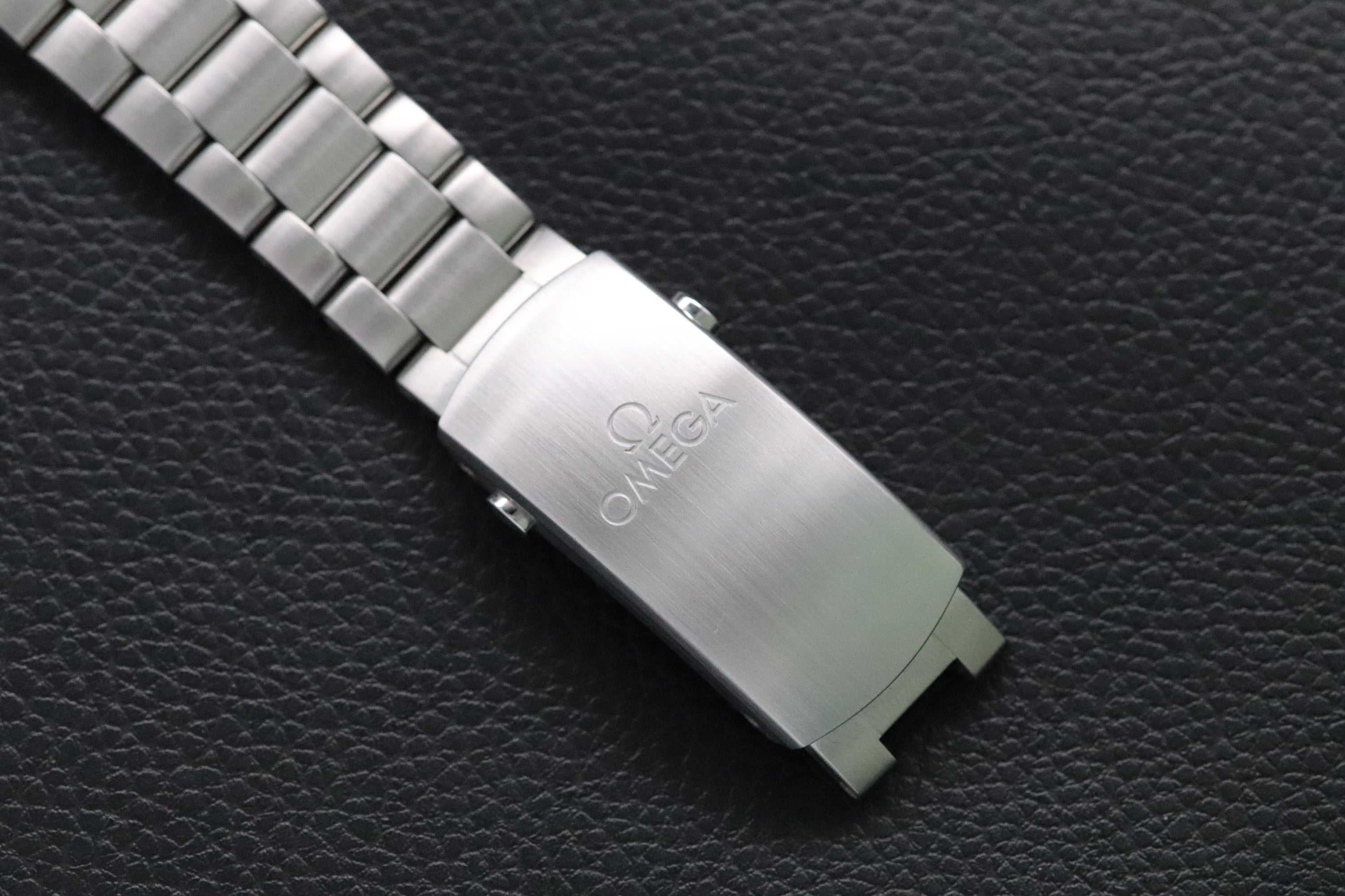 Omega Seamaster Planet Ocean 215.30.44.21.01.001 Fullset 2022 Box+Papers