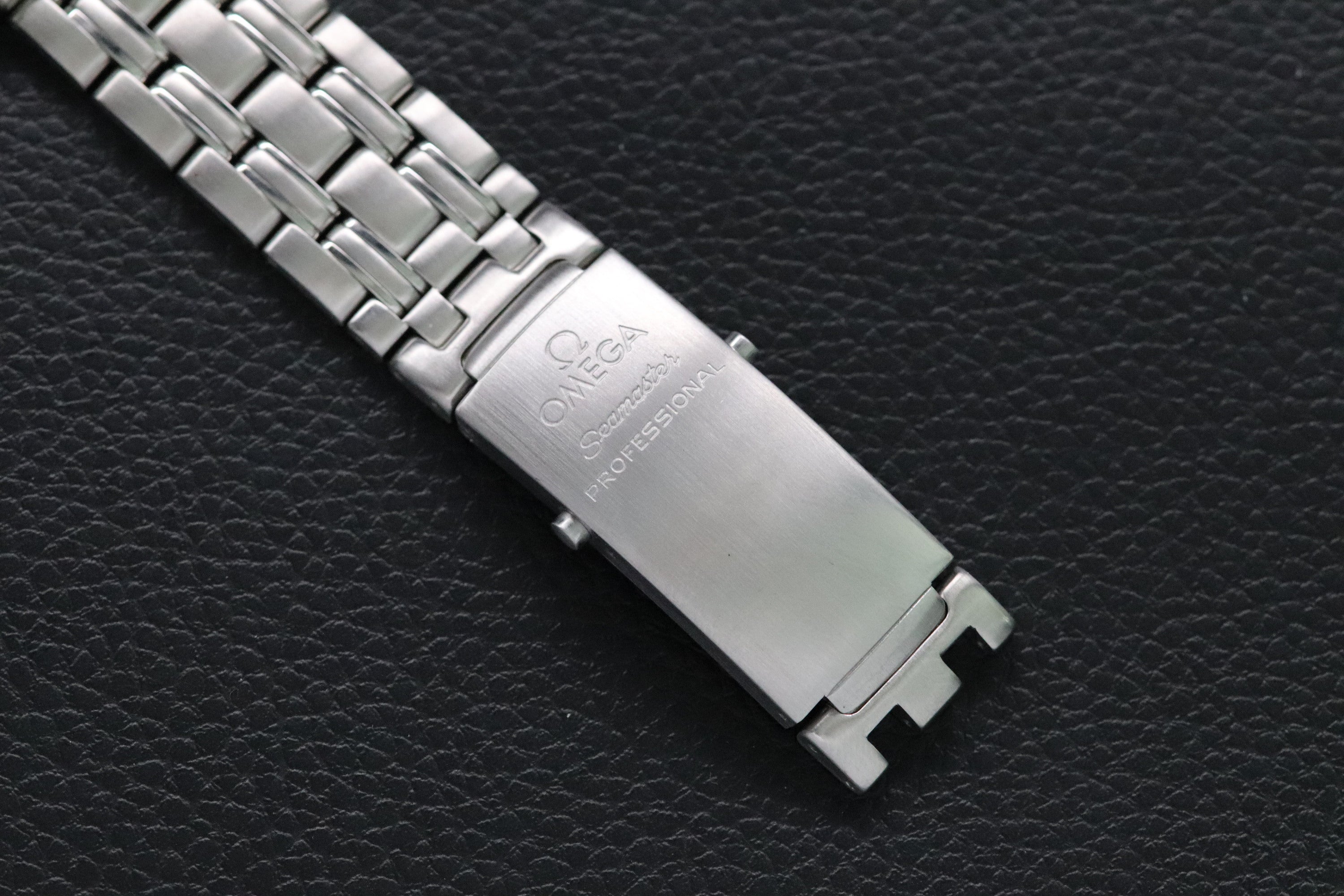 Omega Seamaster 300 2561.80 Blue Dial 2008 Paper