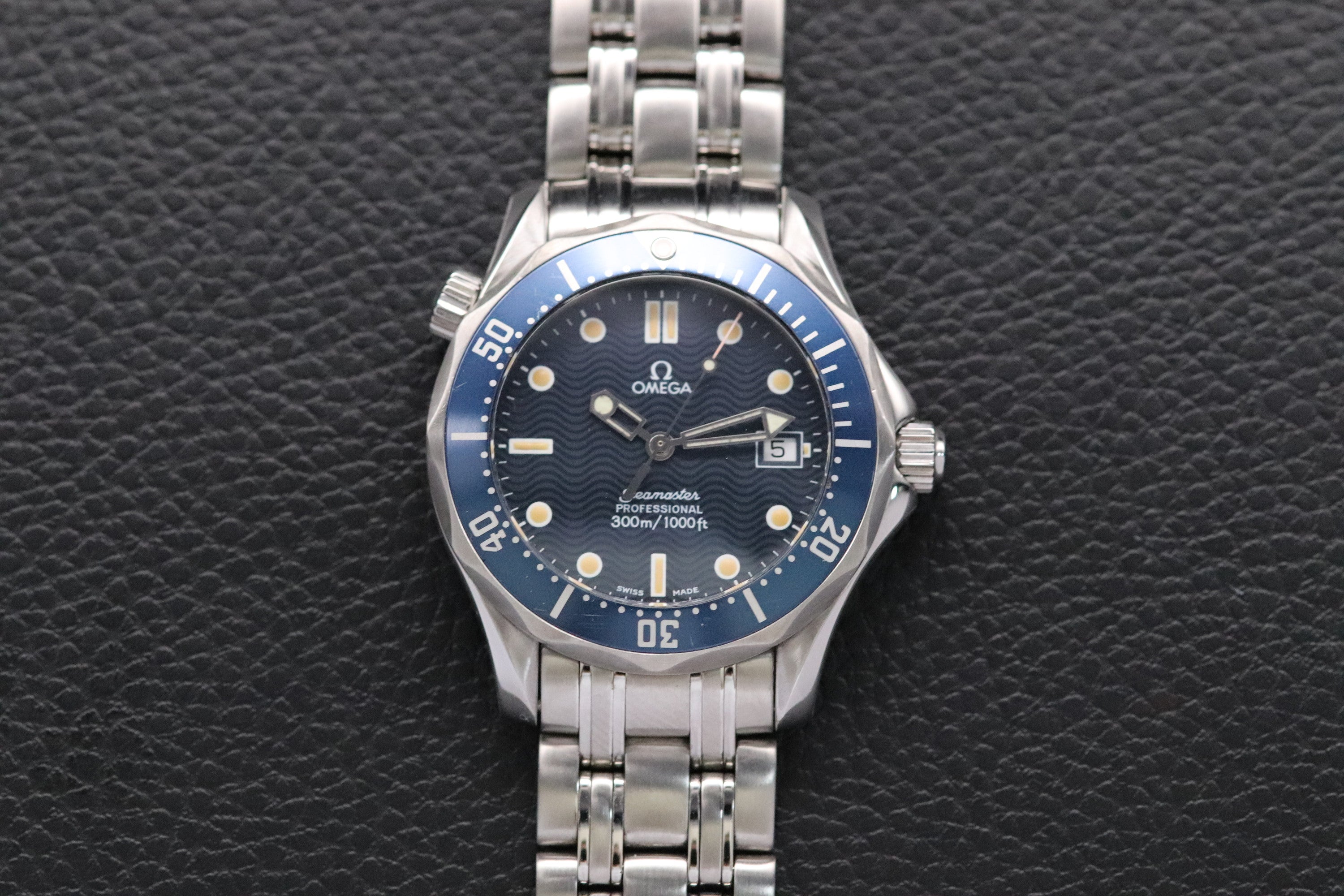 Omega Seamaster James Bond 2531.80 Blue 1995