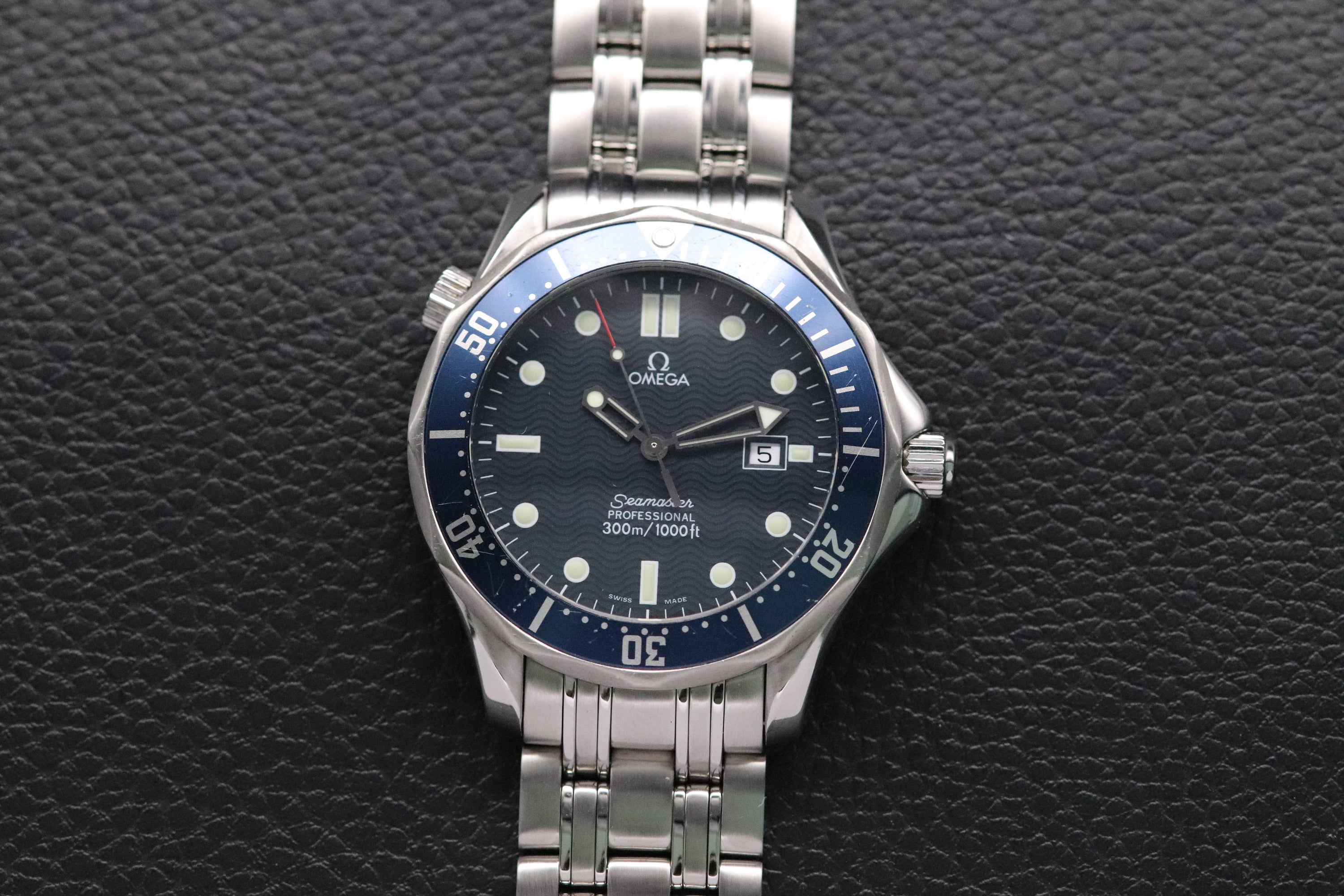 Omega Seamaster James Bond 2541.80 Blue 1998