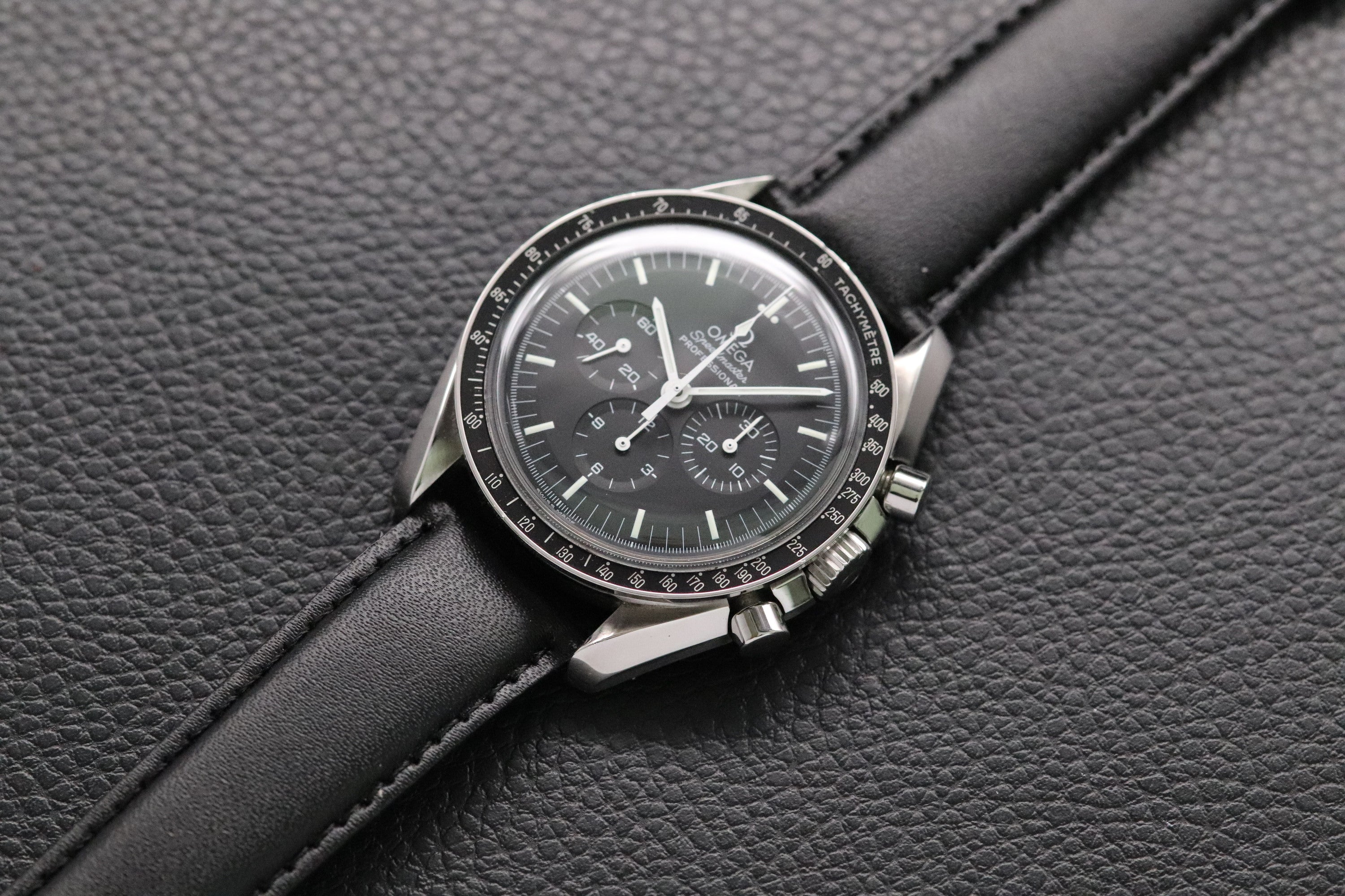 Omega Speedmaster Moonwatch 3570.50 Black Dial 2005