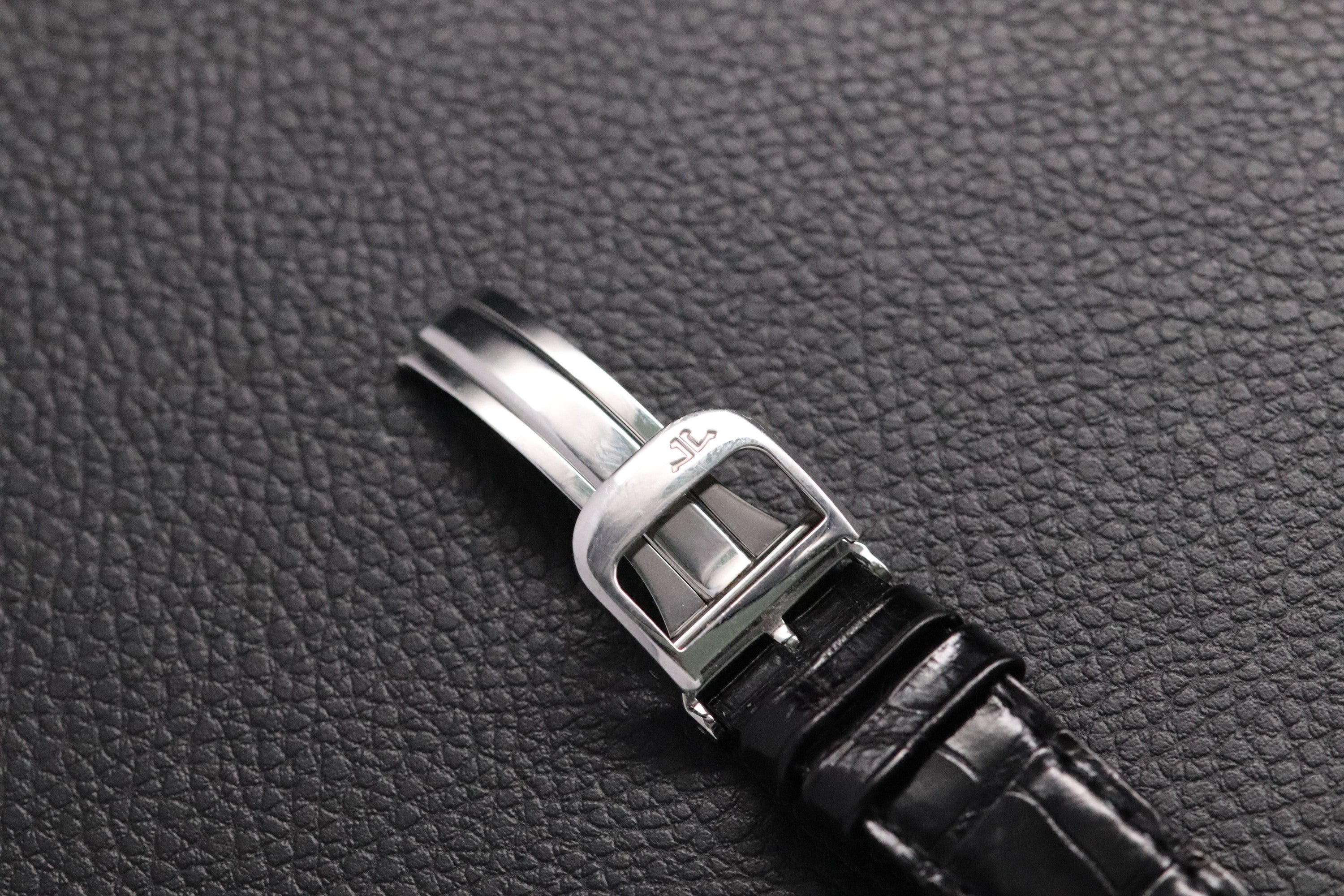 Jaeger-LeCoultre Master Ultra Thin 145.8.79.S Fullset 2006 Box+Papers