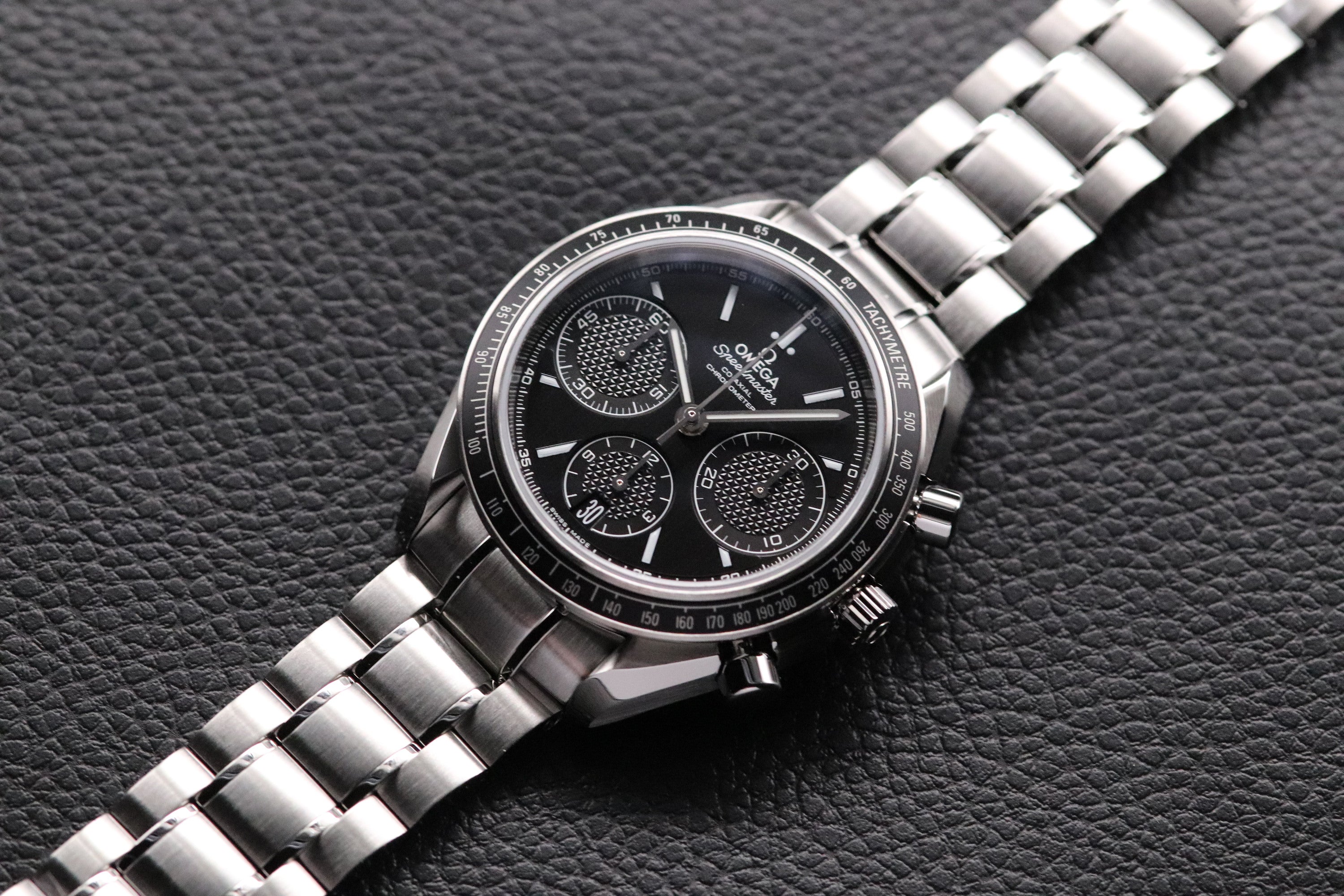 Omega Speedmaster Racing 326.30.40.50.01.001 Fullset 2025 Box+Paper