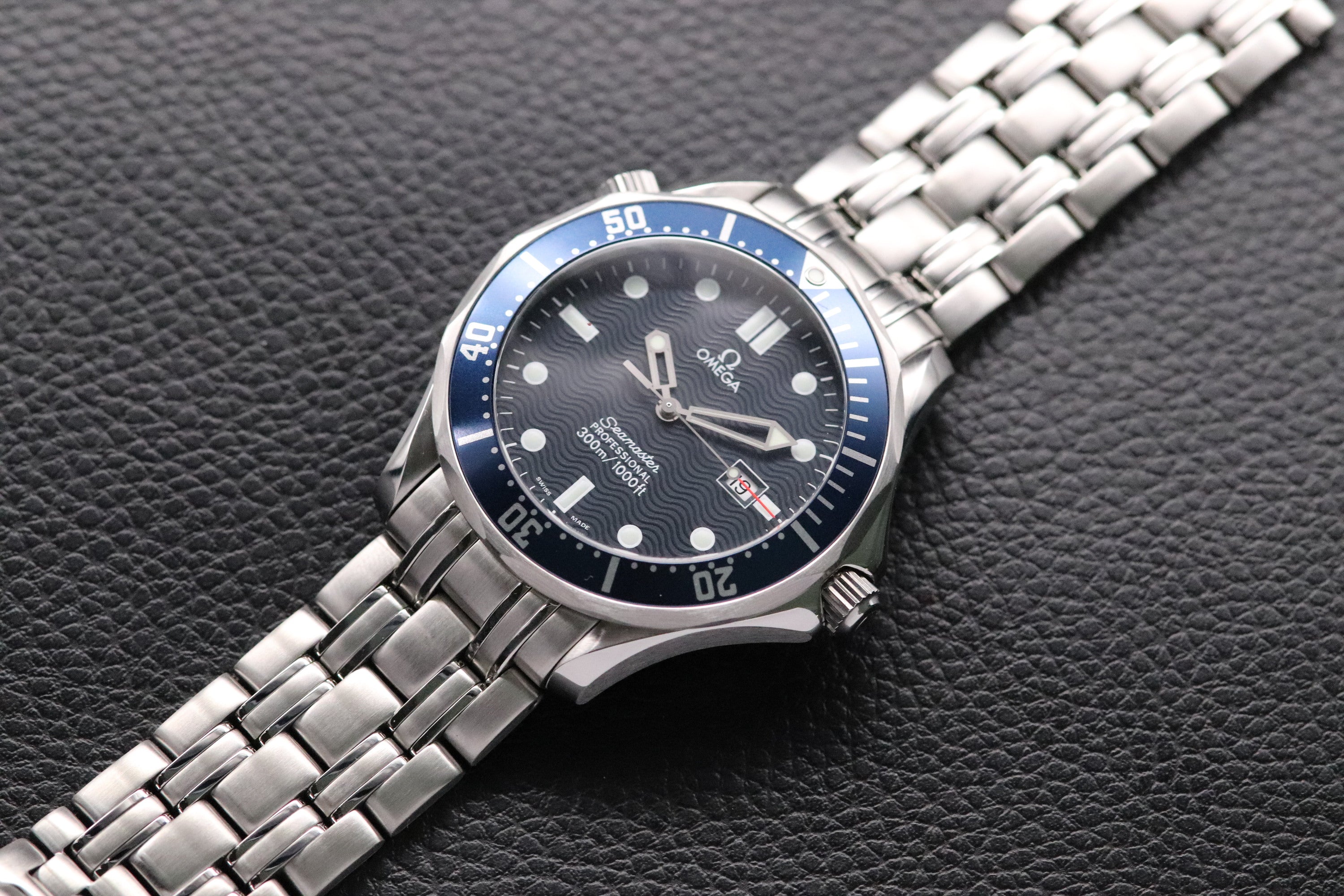 Omega Seamaster James Bond 2541.80 Blue 1998