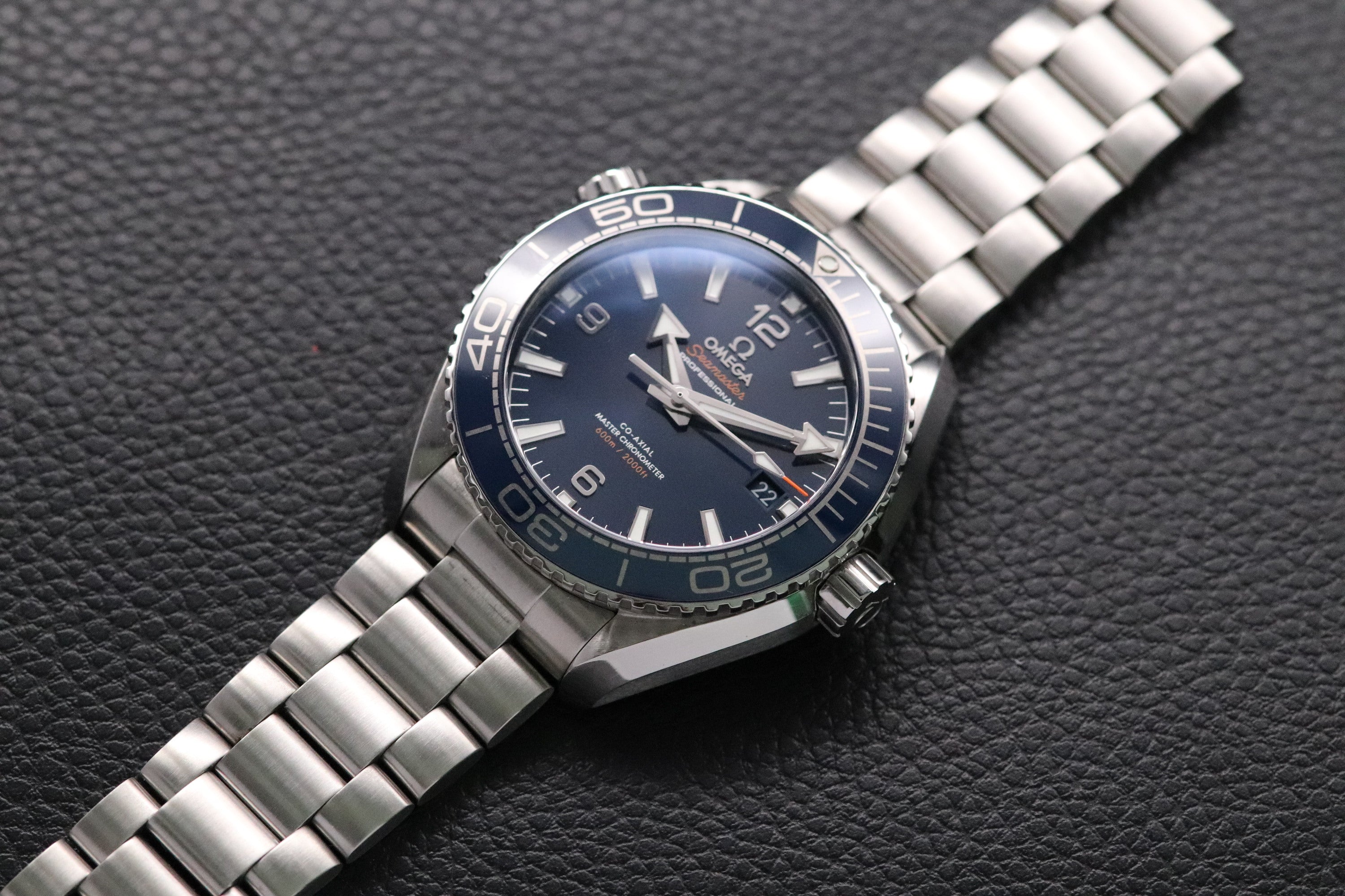 Omega Seamaster Planet Ocean 215.30.44.21.03.001 Fullset 2018 Box+Papers