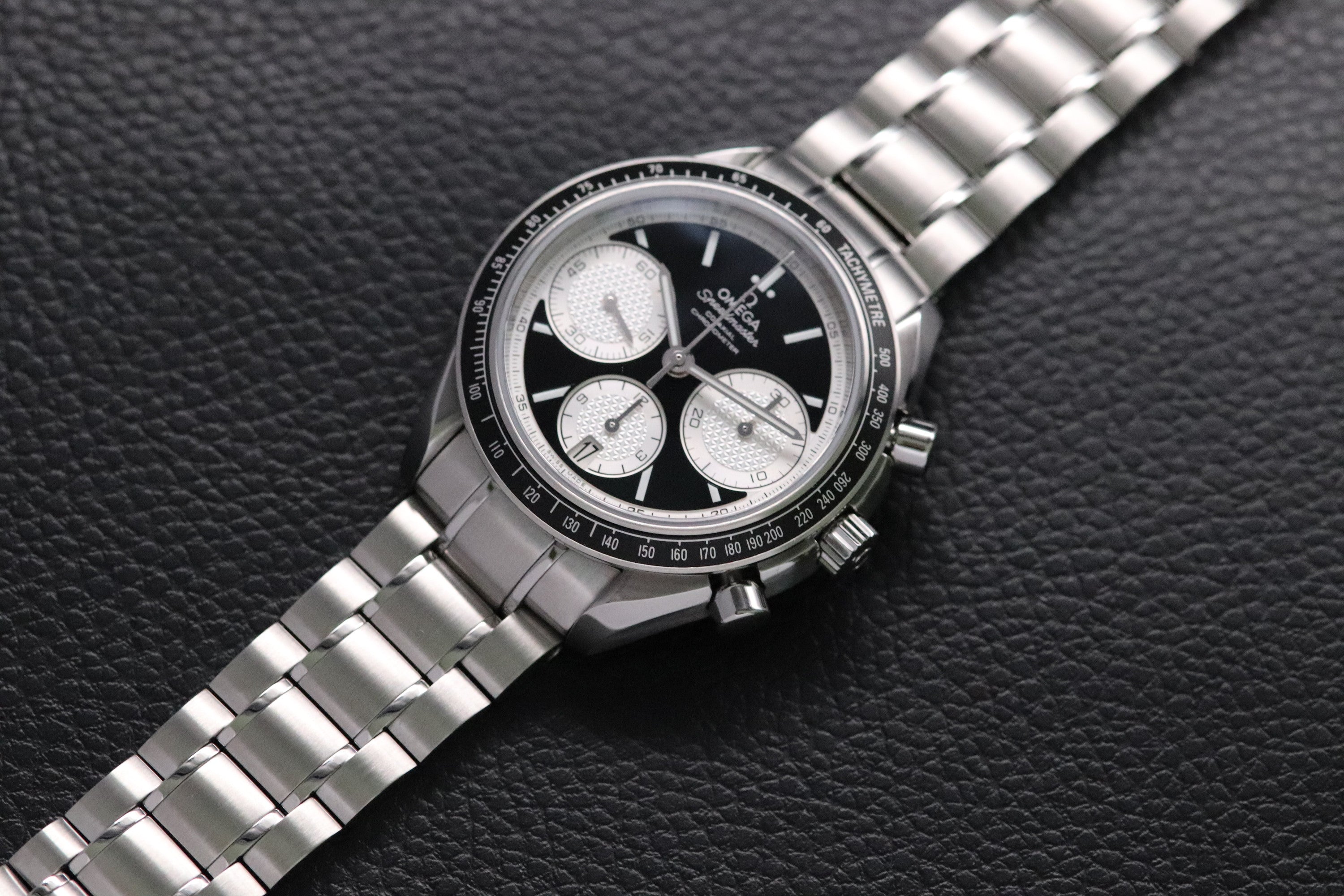 Omega Speedmaster Racing 326.30.40.50.01.002 Panda 2022 Fullset