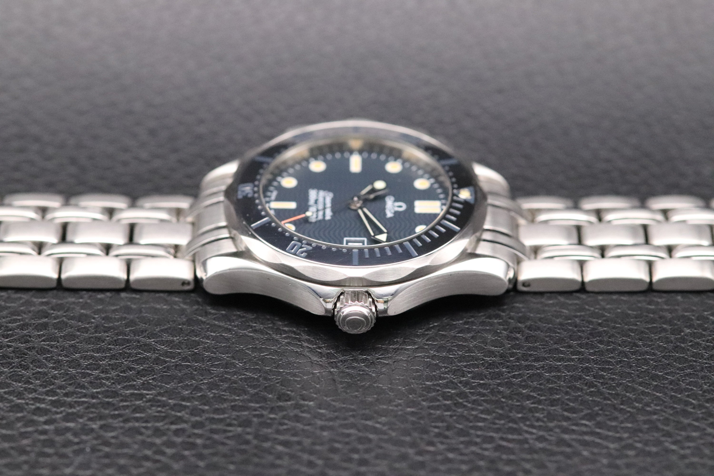 Omega Seamaster 300M 2562.80 Blue Dial 1995