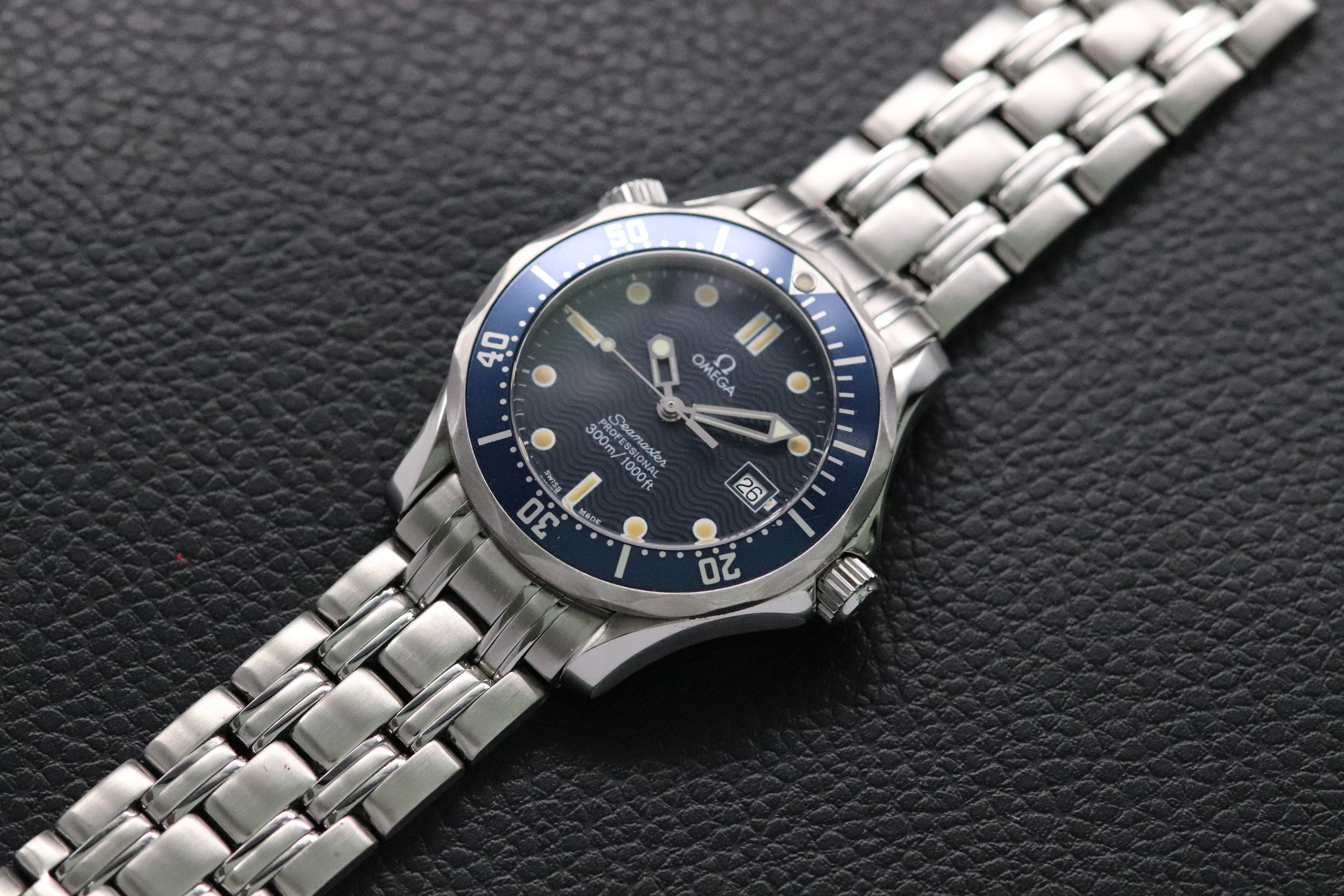 Omega Seamaster 300 2561.80 Blue Dial 1998 Papers