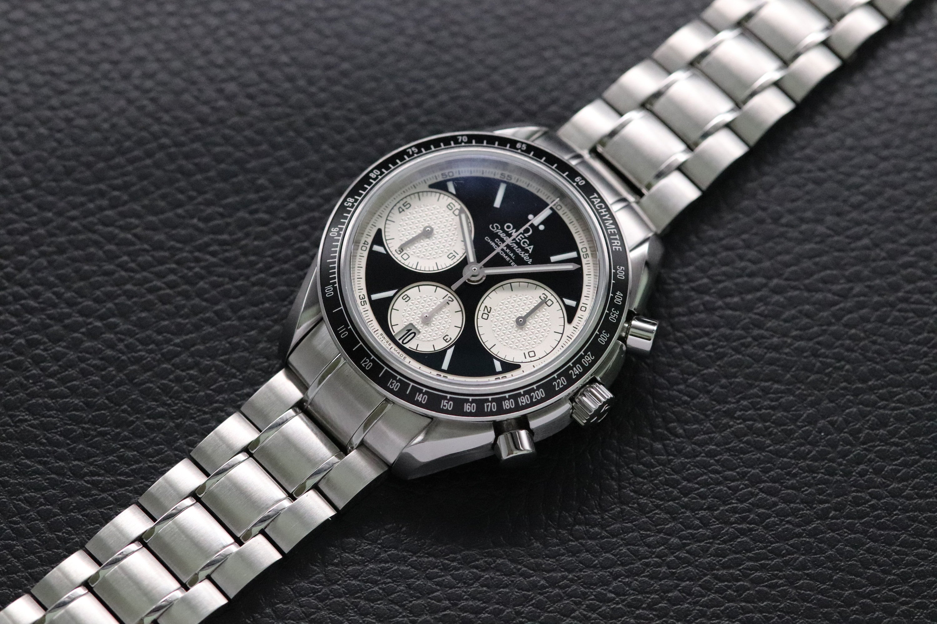 Omega Speedmaster Racing 326.30.40.50.01.002 Panda 2020 Fullset