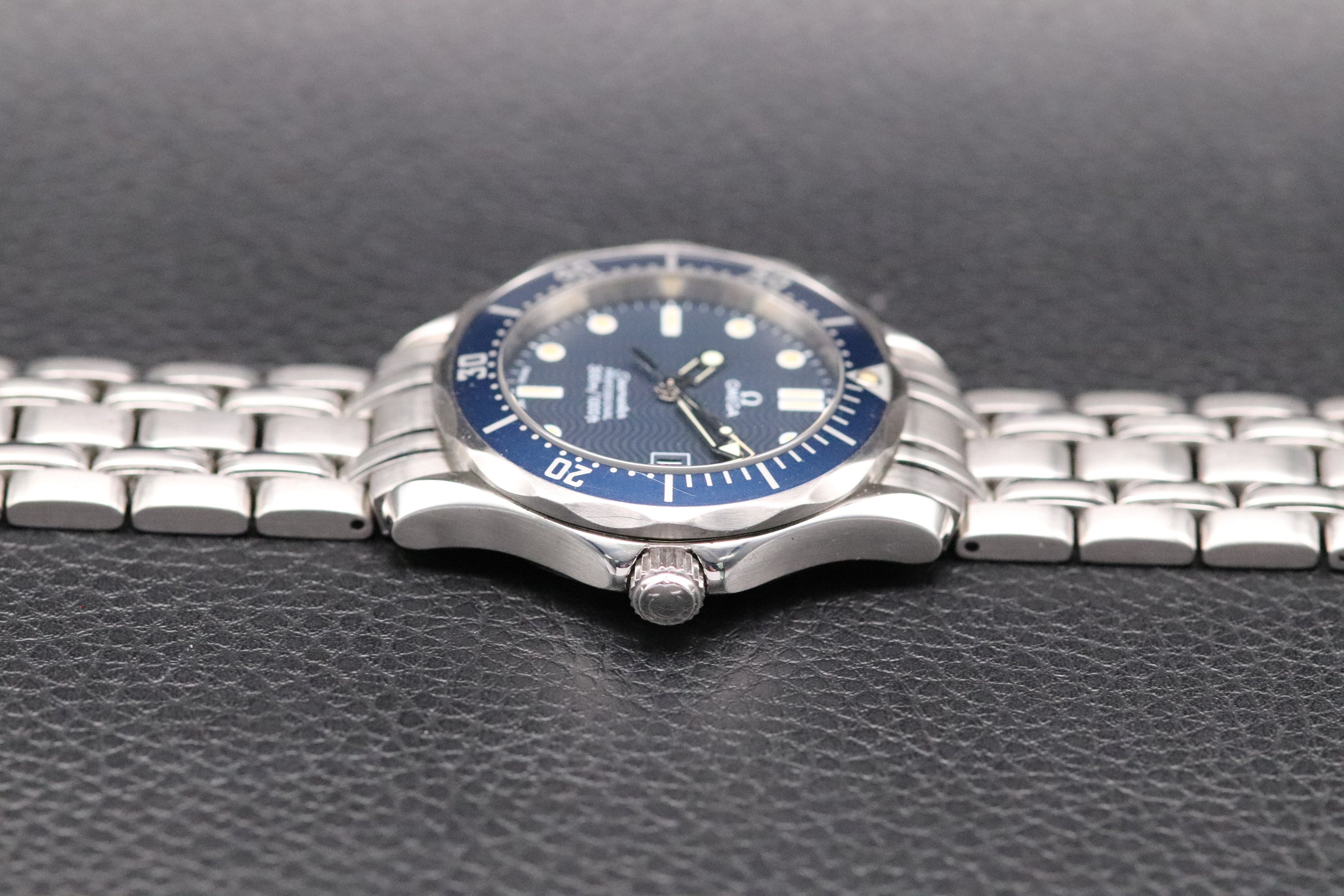 Omega Seamaster 300 2561.80 Blue Dial 1998 Papers