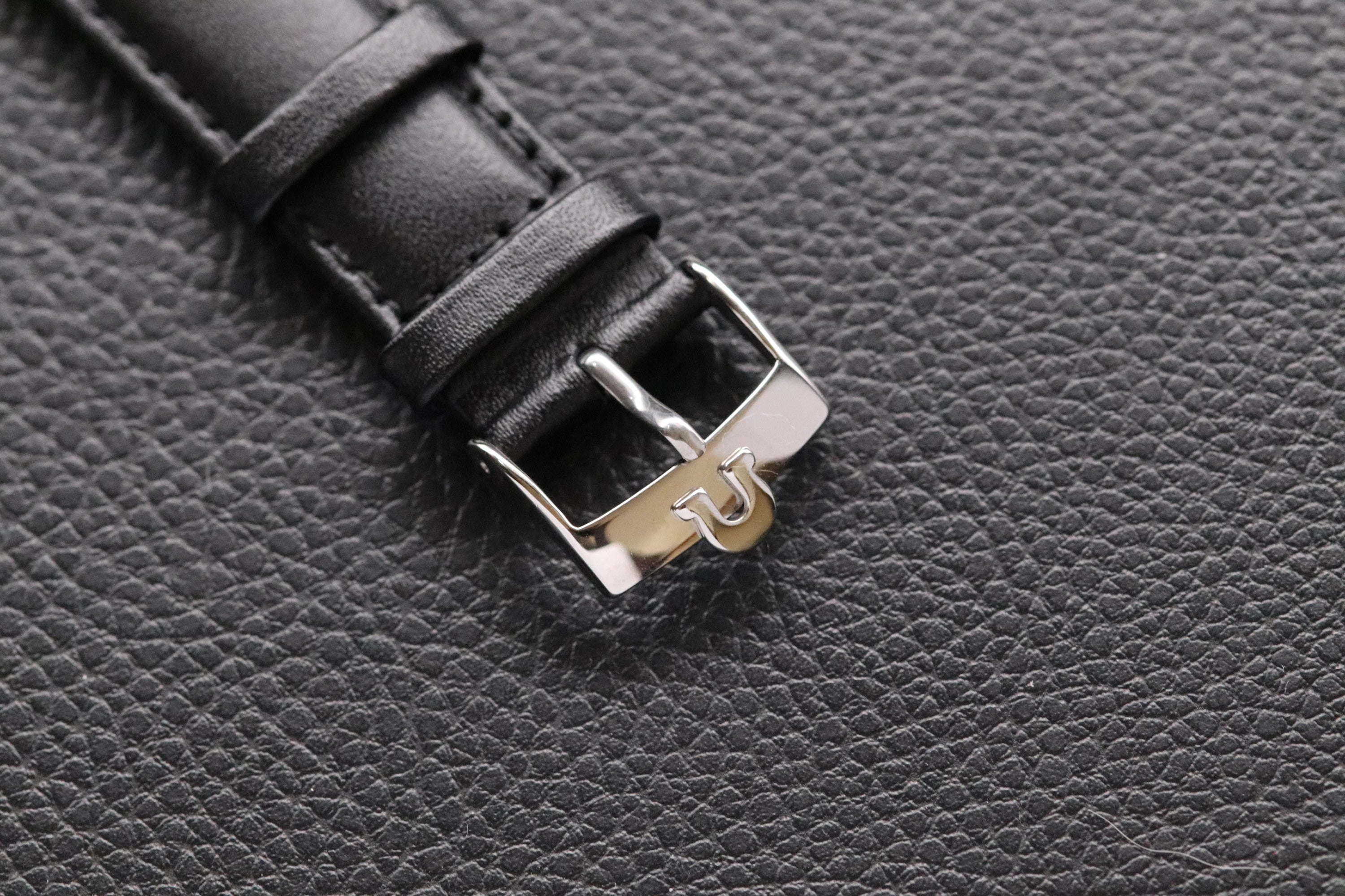 Omega Speedmaster Moonwatch 3570.50 Black Dial 2005