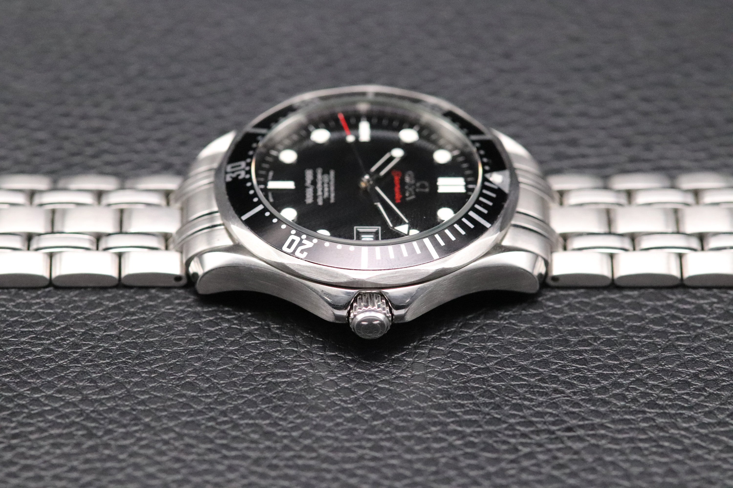 Omega Seamaster 212.30.41.20.01.002 Black Dial 2013 Papers