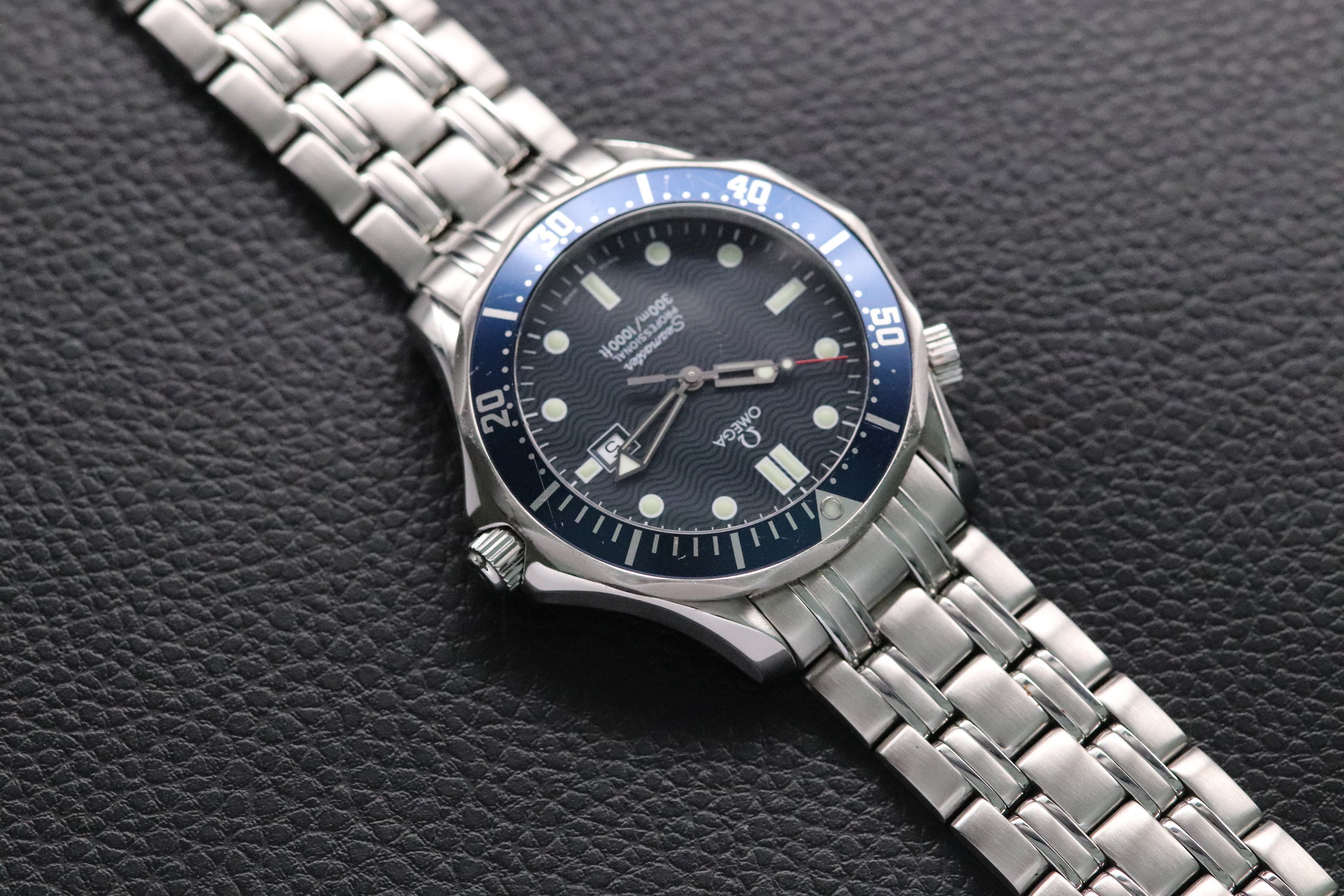 Omega Seamaster James Bond 2541.80 Blue 1998