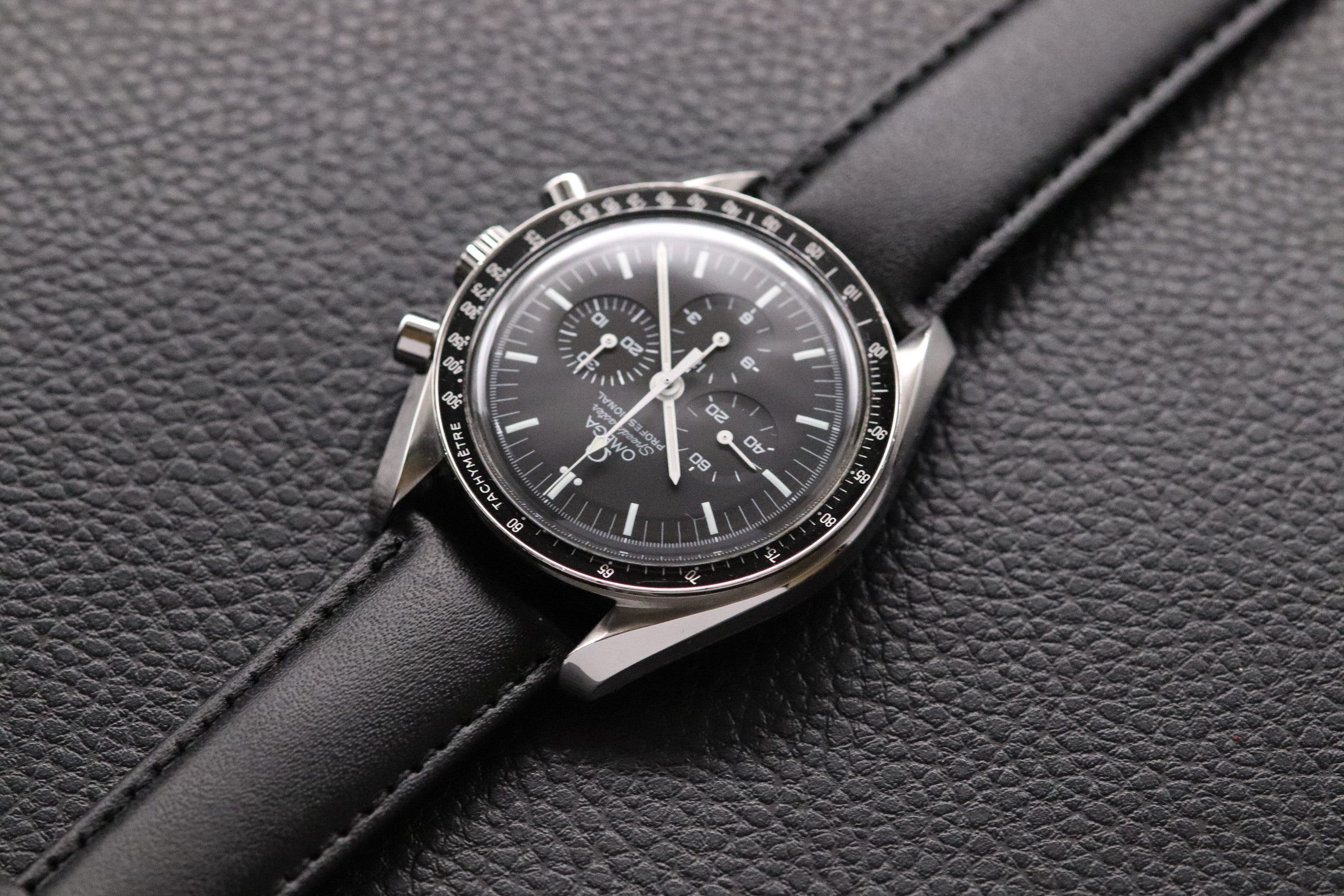 Omega Speedmaster Moonwatch 3570.50 Black Dial 2005
