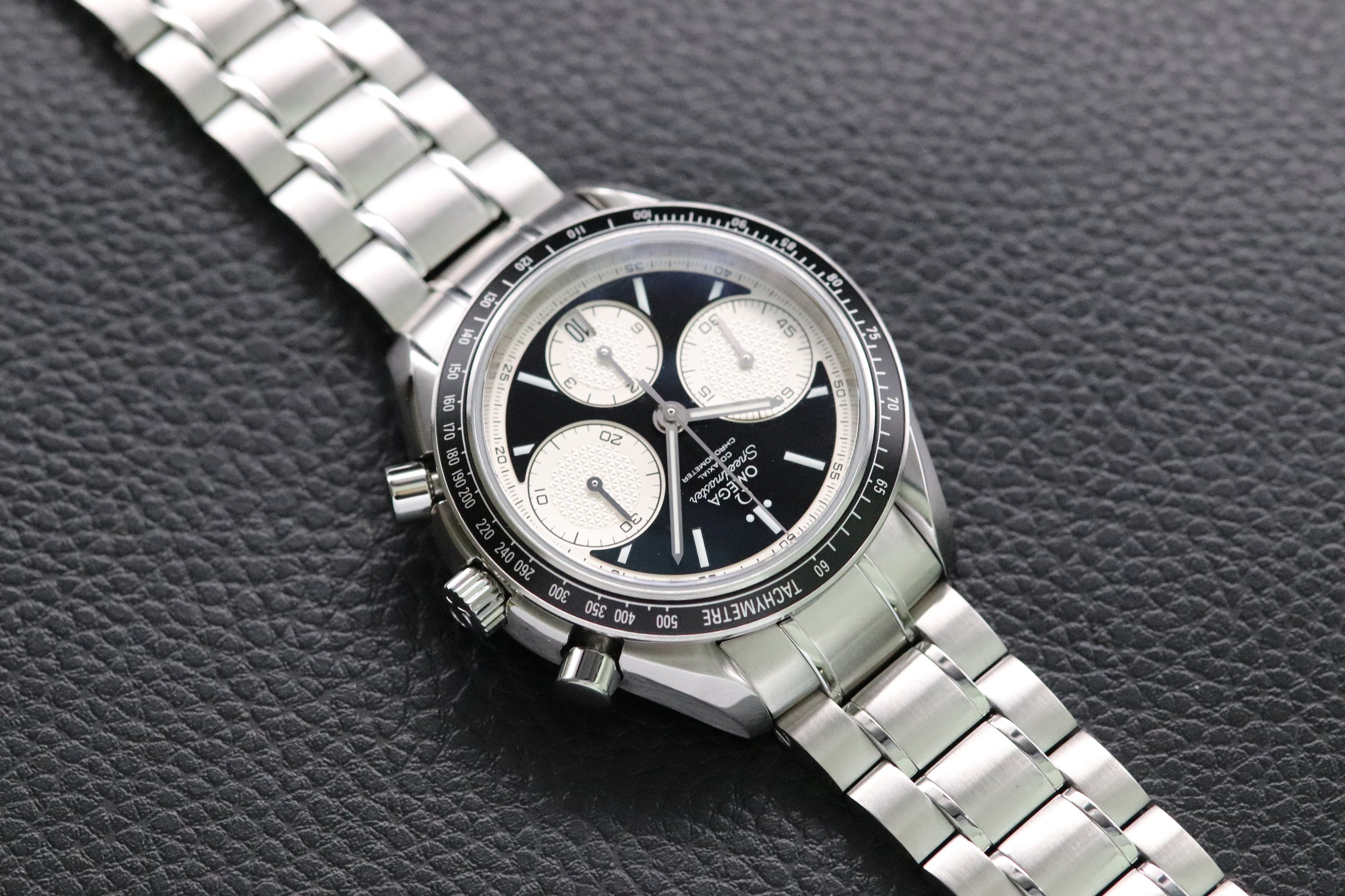 Omega Speedmaster Racing 326.30.40.50.01.002 Panda 2020 Fullset