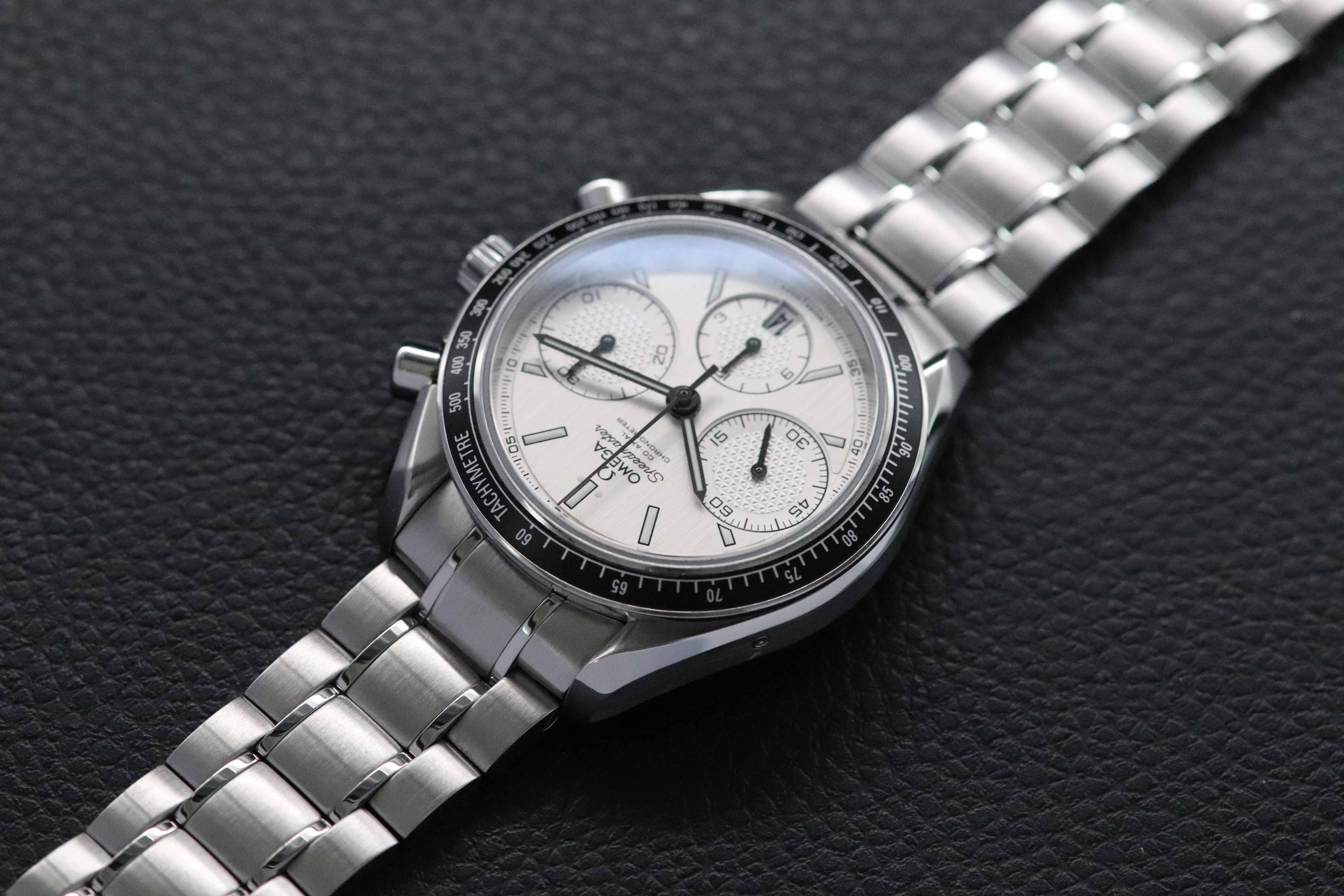 Omega Speedmaster Racing 326.30.40.50.02.001 Albino Fullset 2025 Box+Papers