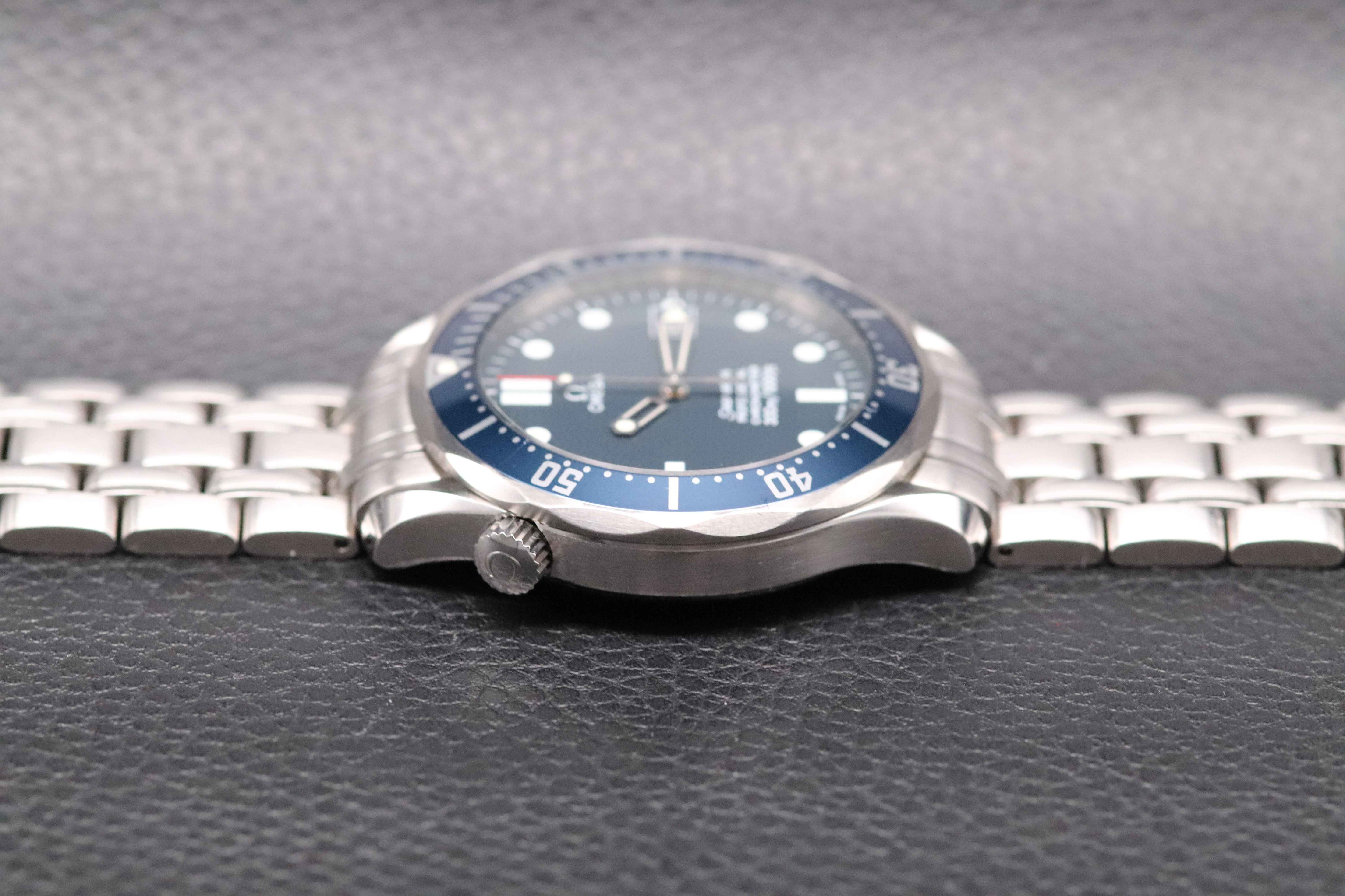 Omega Seamaster 2531.80 James Bond 2005 Papers