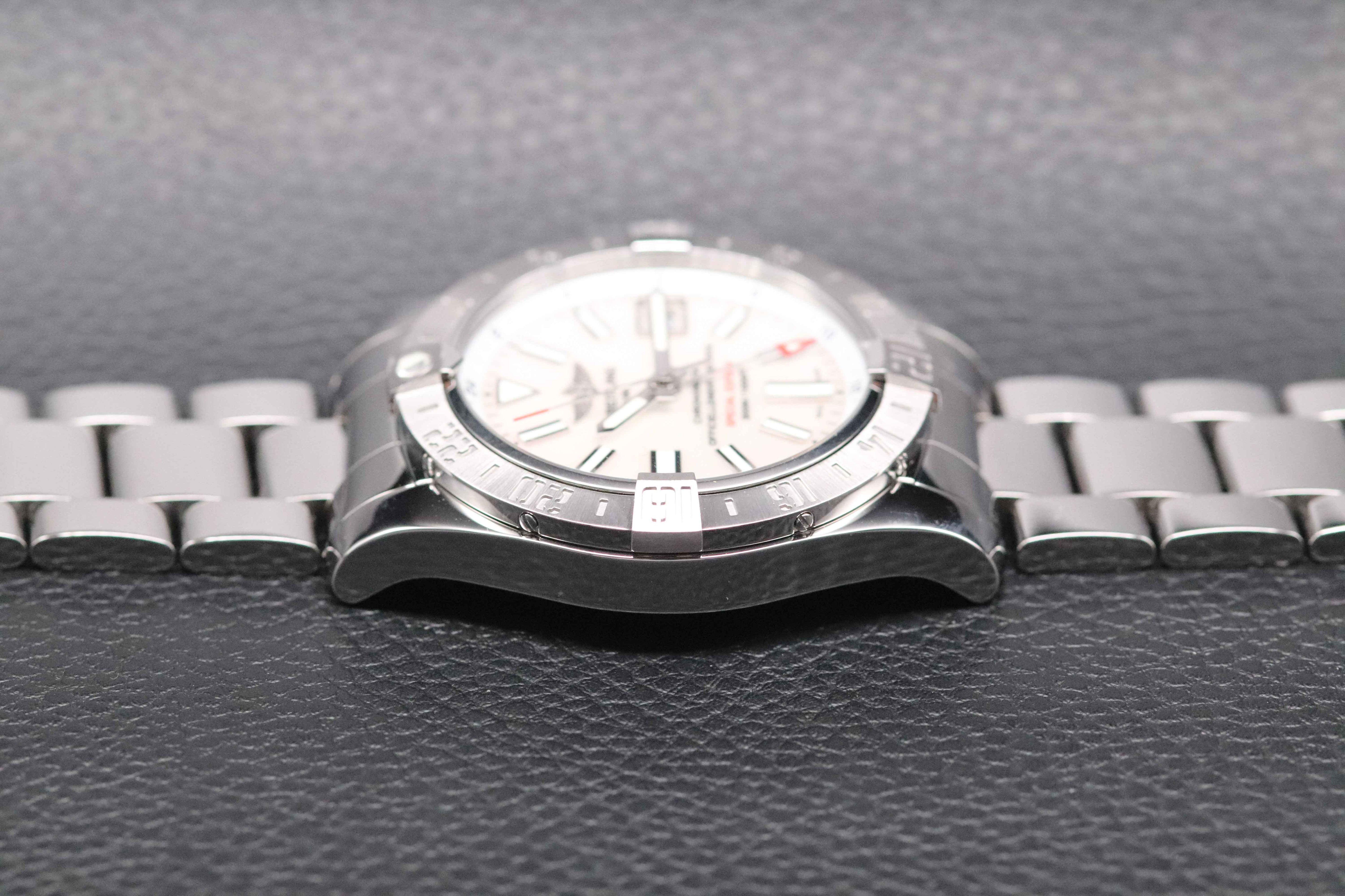 Breitling Avenger II GMT A32390 Fullset 2020 Box+Paper