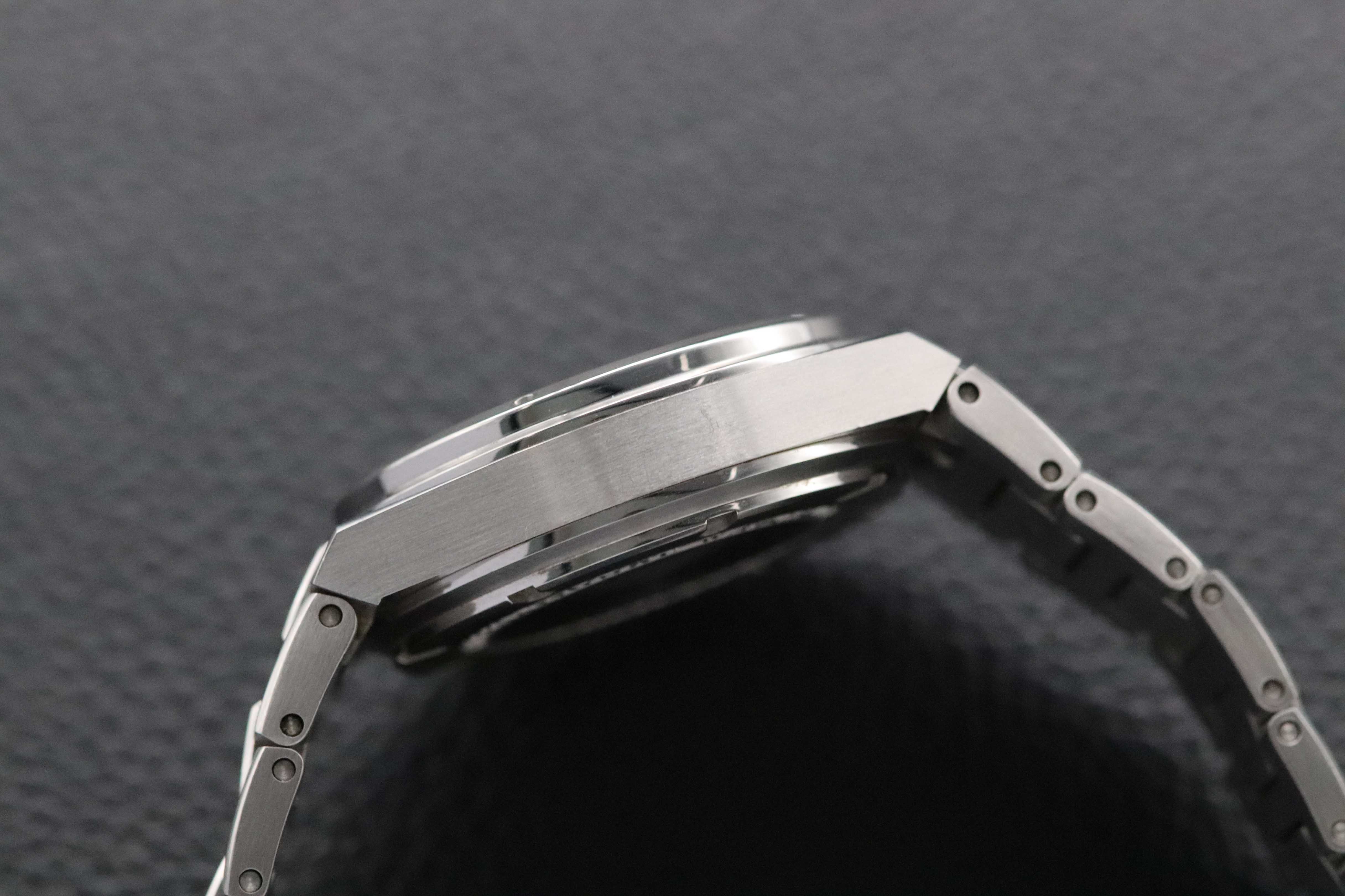 IWC Ingenieur AMG IW372501 Papers 2009