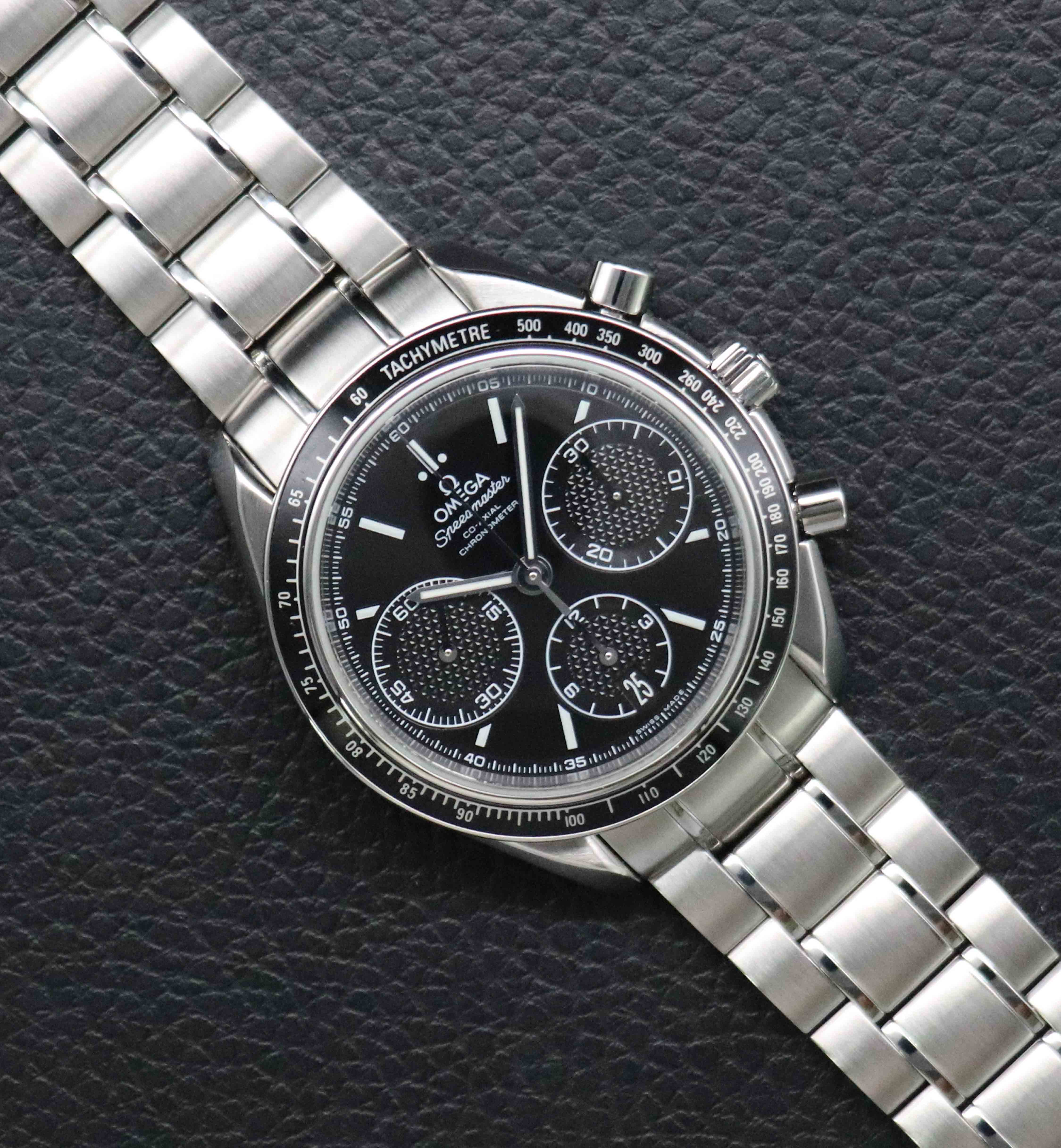 Omega Speedmaster Racing 326.30.40.50.01.001 Black Dial 2018