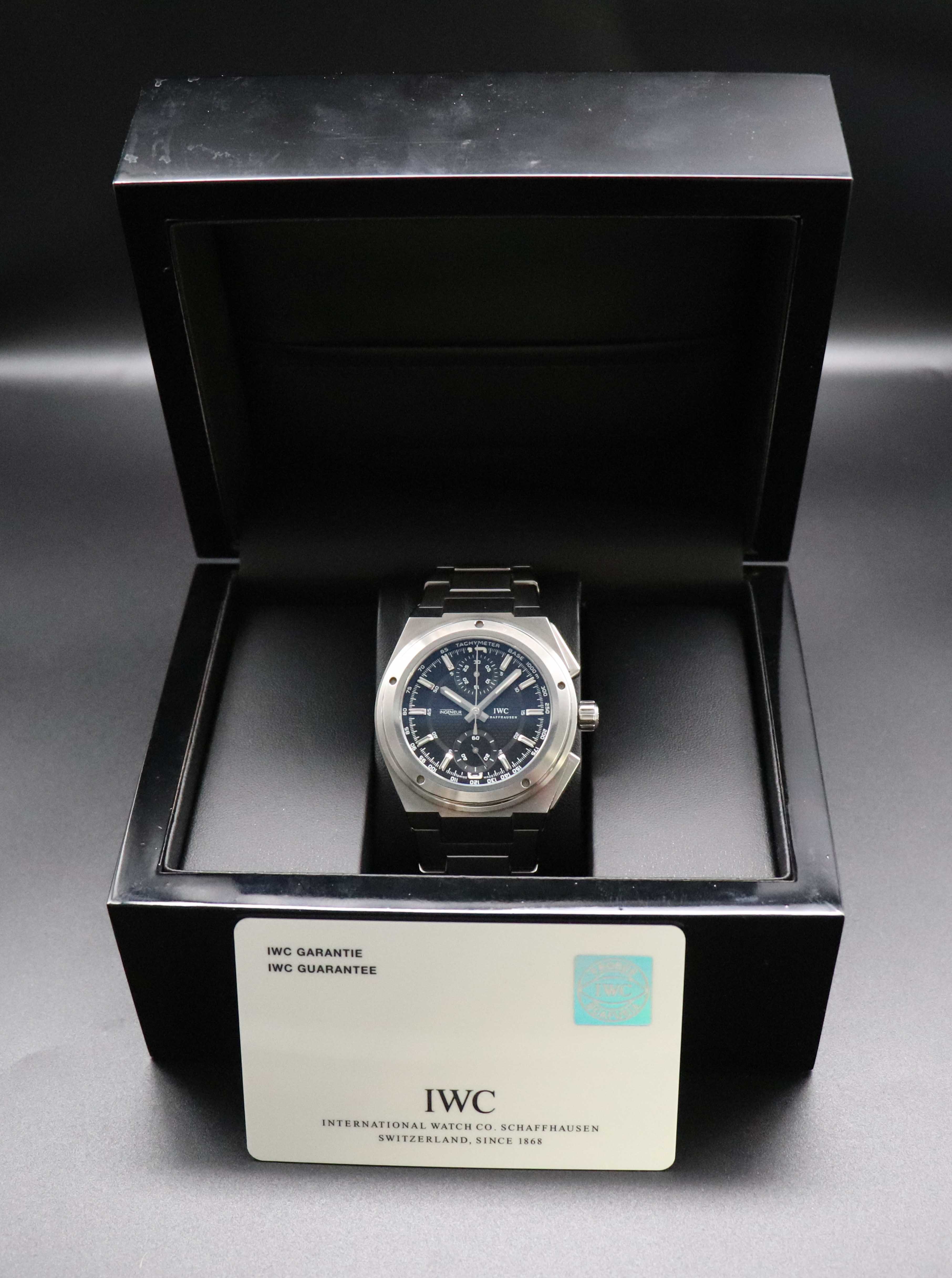 IWC Ingenieur AMG IW372501 Papers 2009