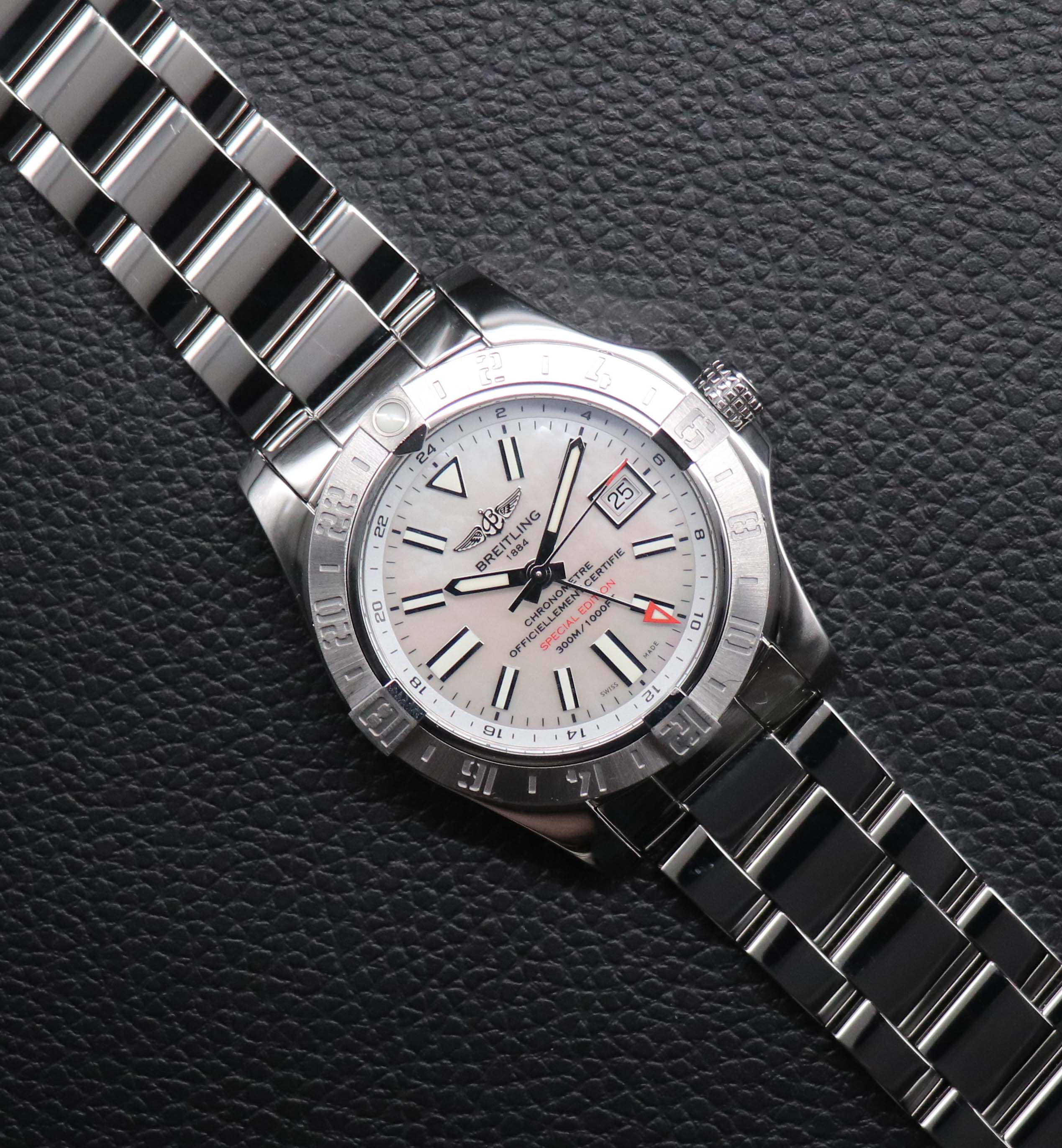 Breitling Avenger II GMT A32390 Fullset 2020 Box+Paper