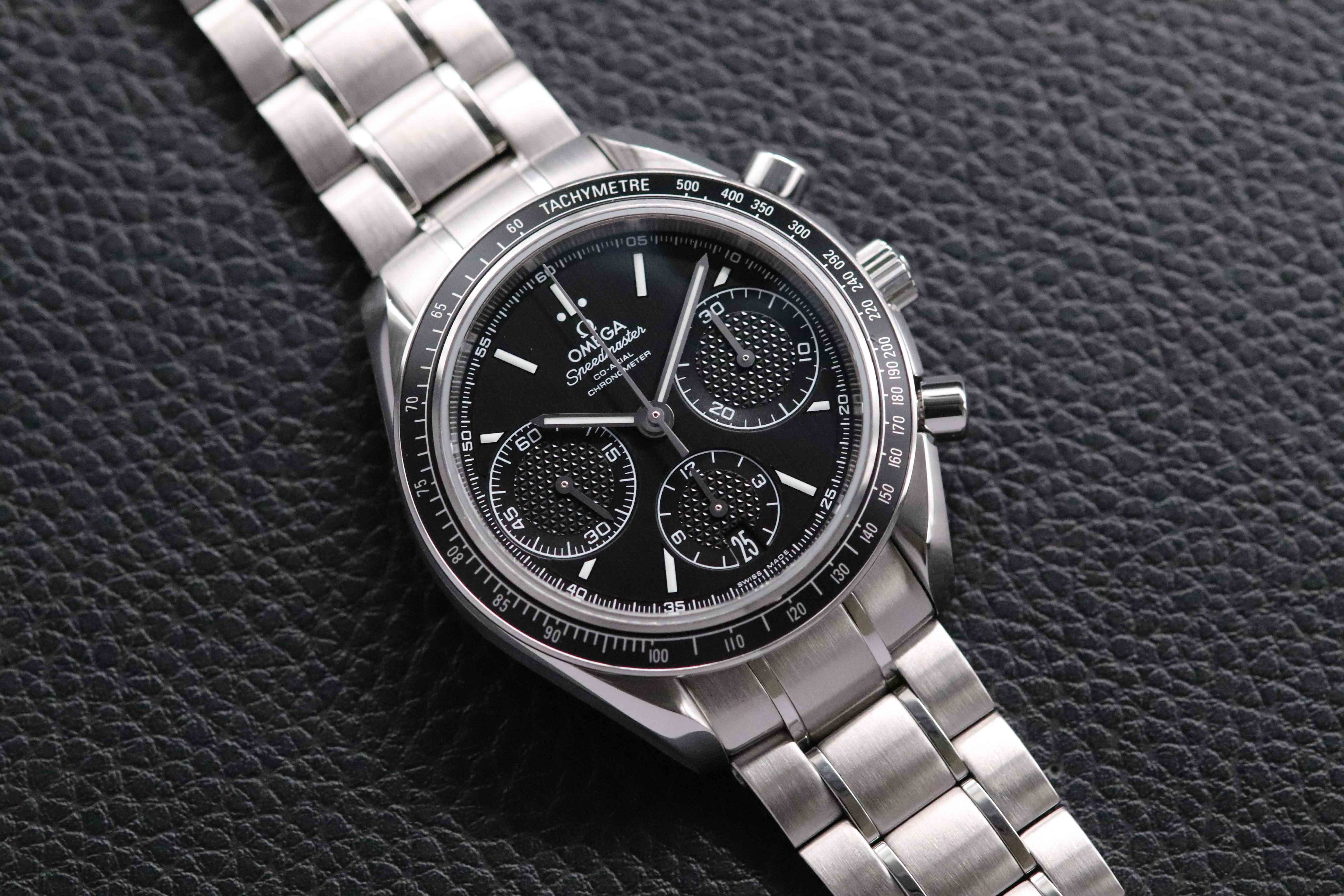 Omega Speedmaster Racing 326.30.40.50.01.001 Black Dial 2018