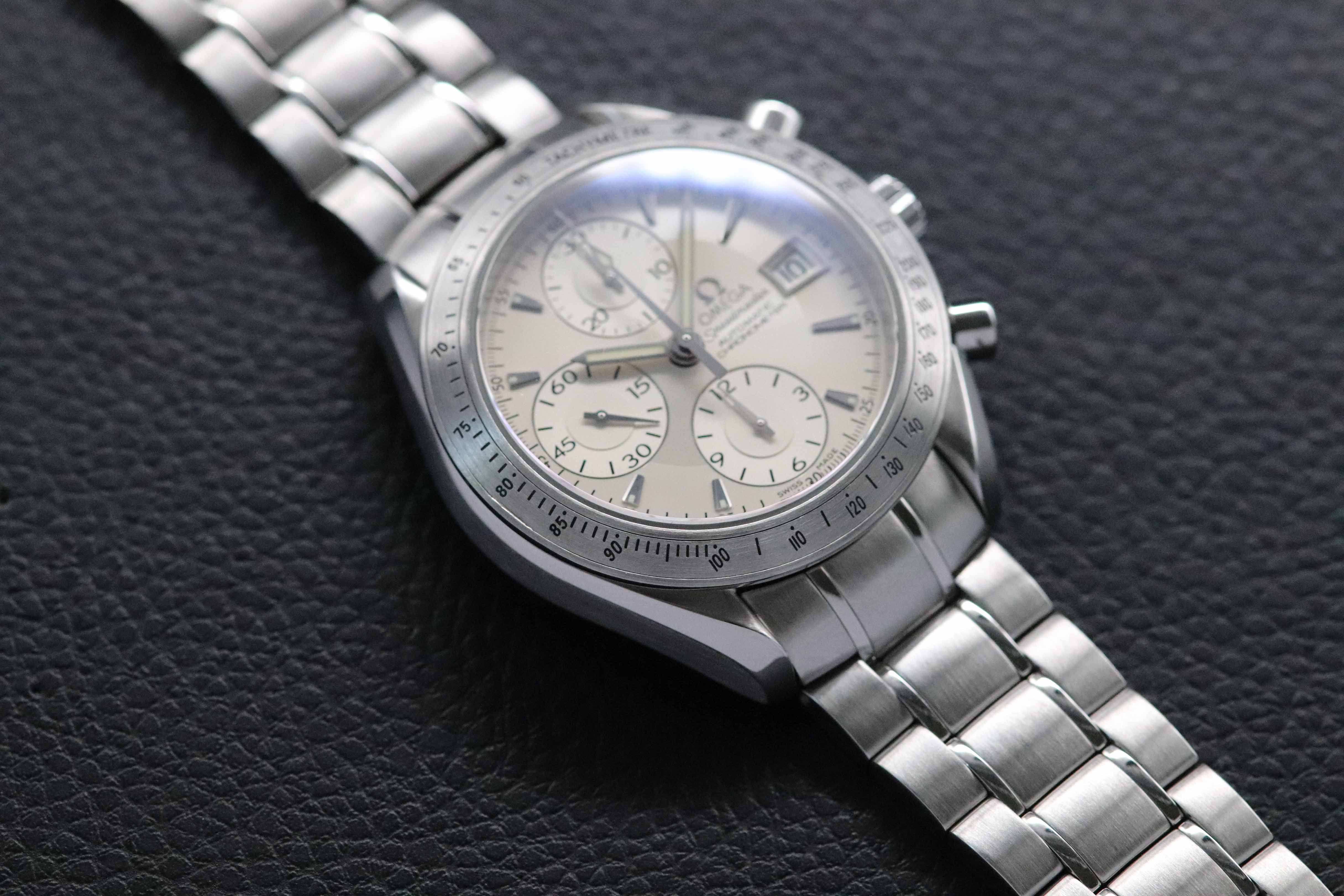 Omega Speedmaster Date 3211.30 Silver Dial 2010 Papers