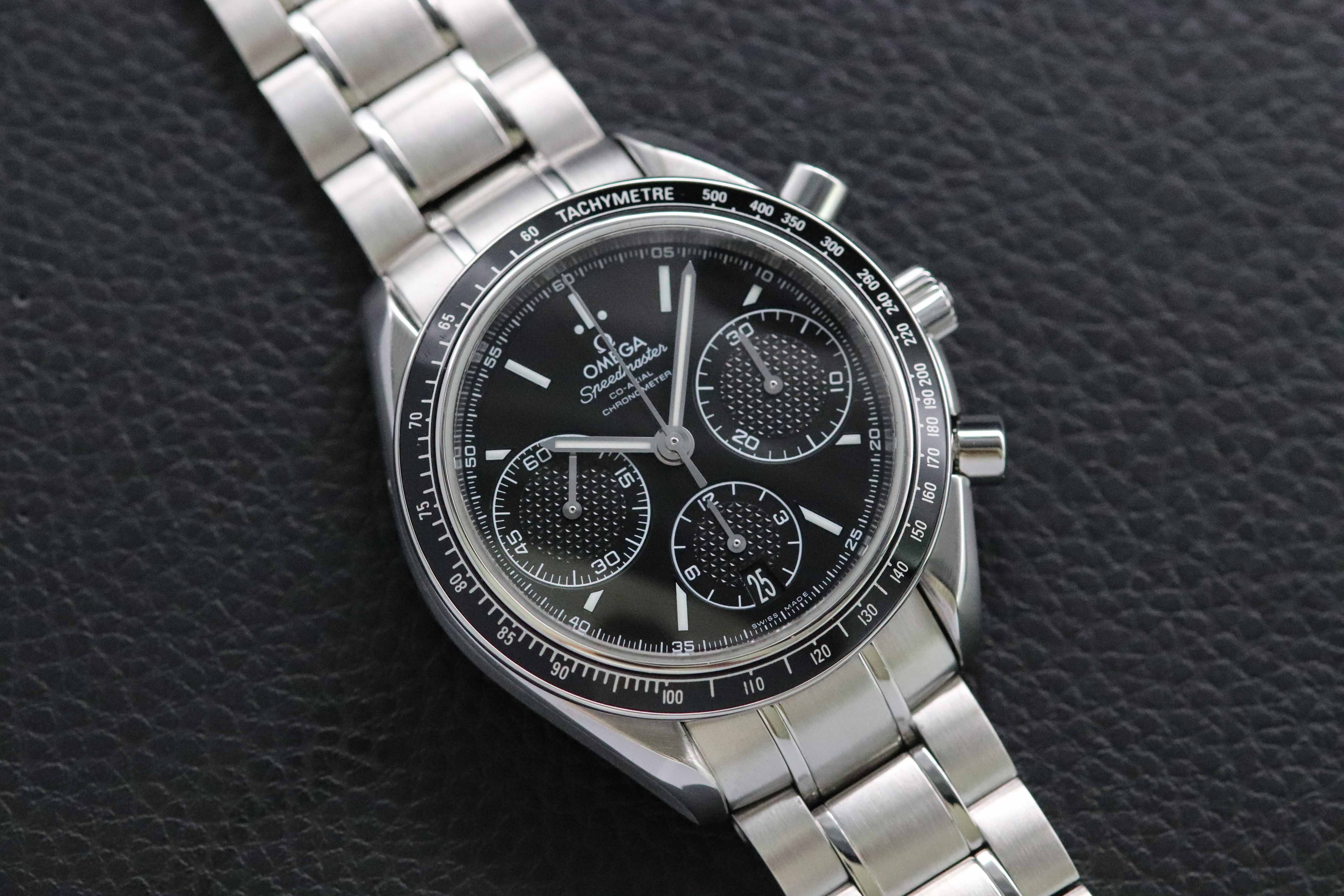 Omega Speedmaster Racing 326.30.40.50.01.001 Black Dial 2018