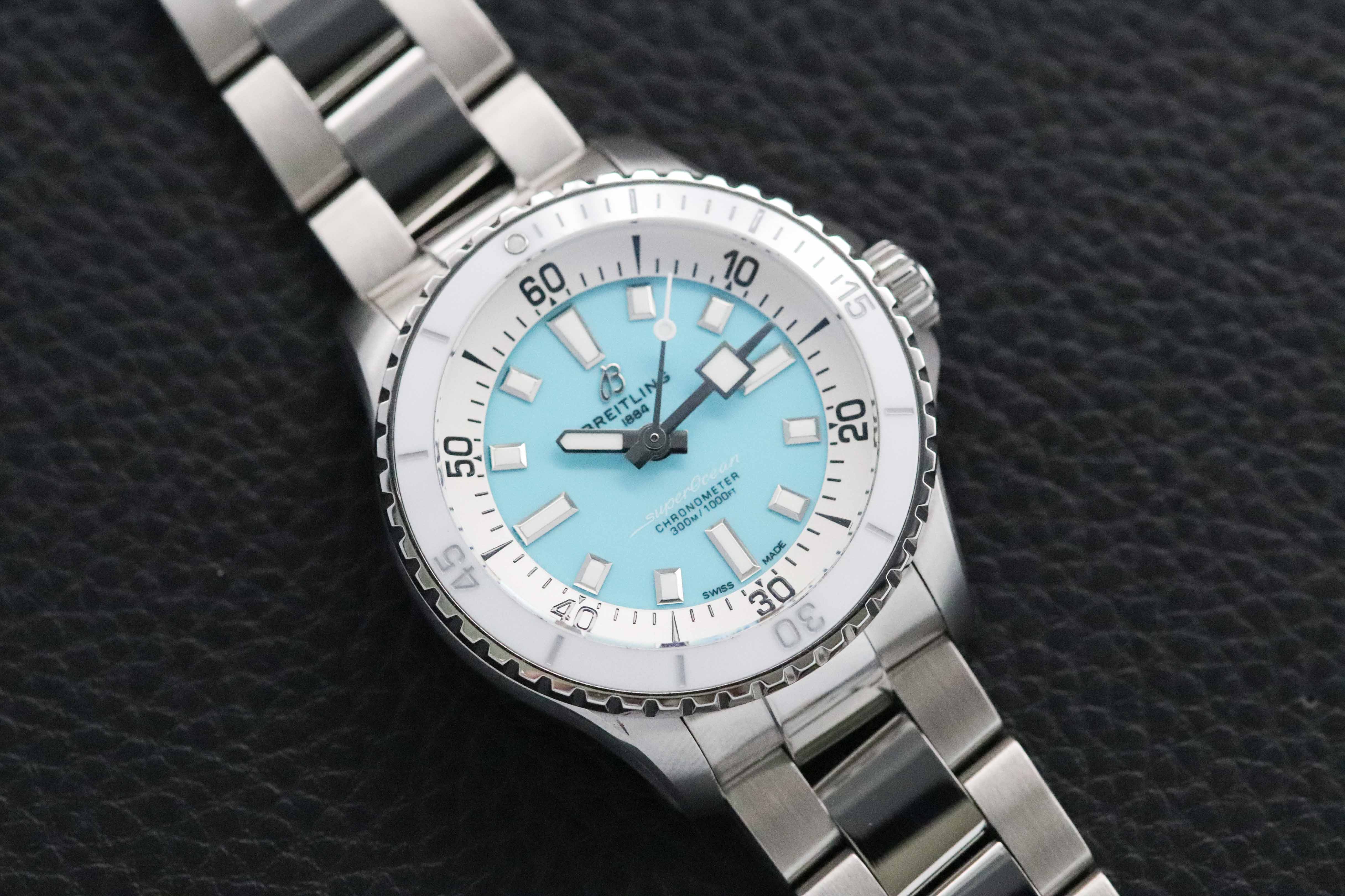 Breitling Superocean 36 A17377 Tiffany Blue Fullset 2023 Box+Paper
