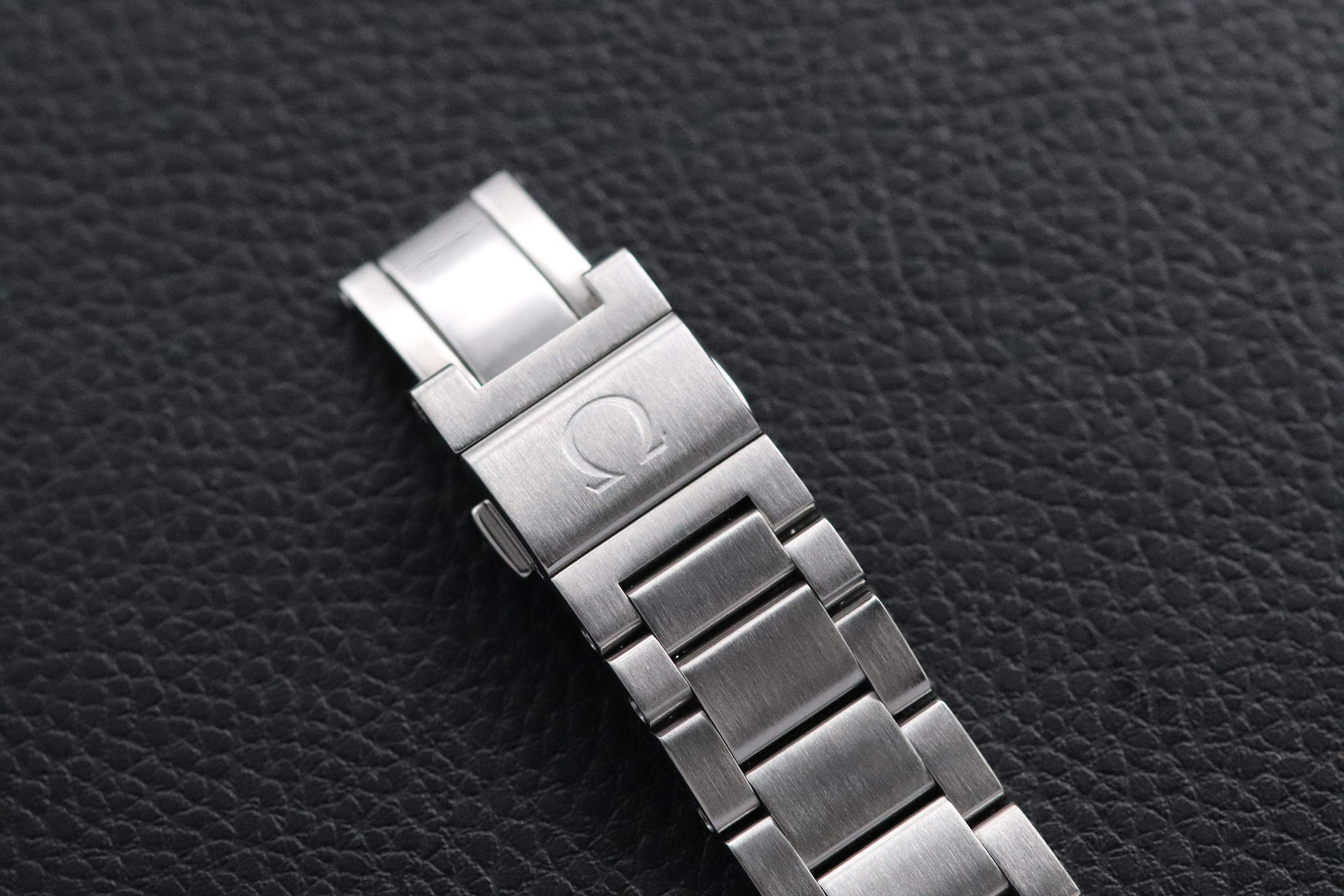 Omega Seamaster Aqua Terra 231.10.39.21.02.001 White Dial 2007